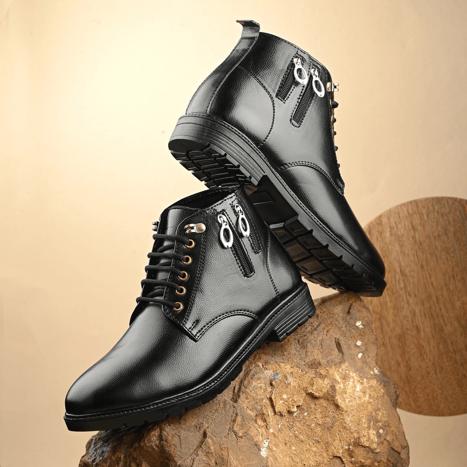     			STALAG Black Men's Hiking & Trekking Boots