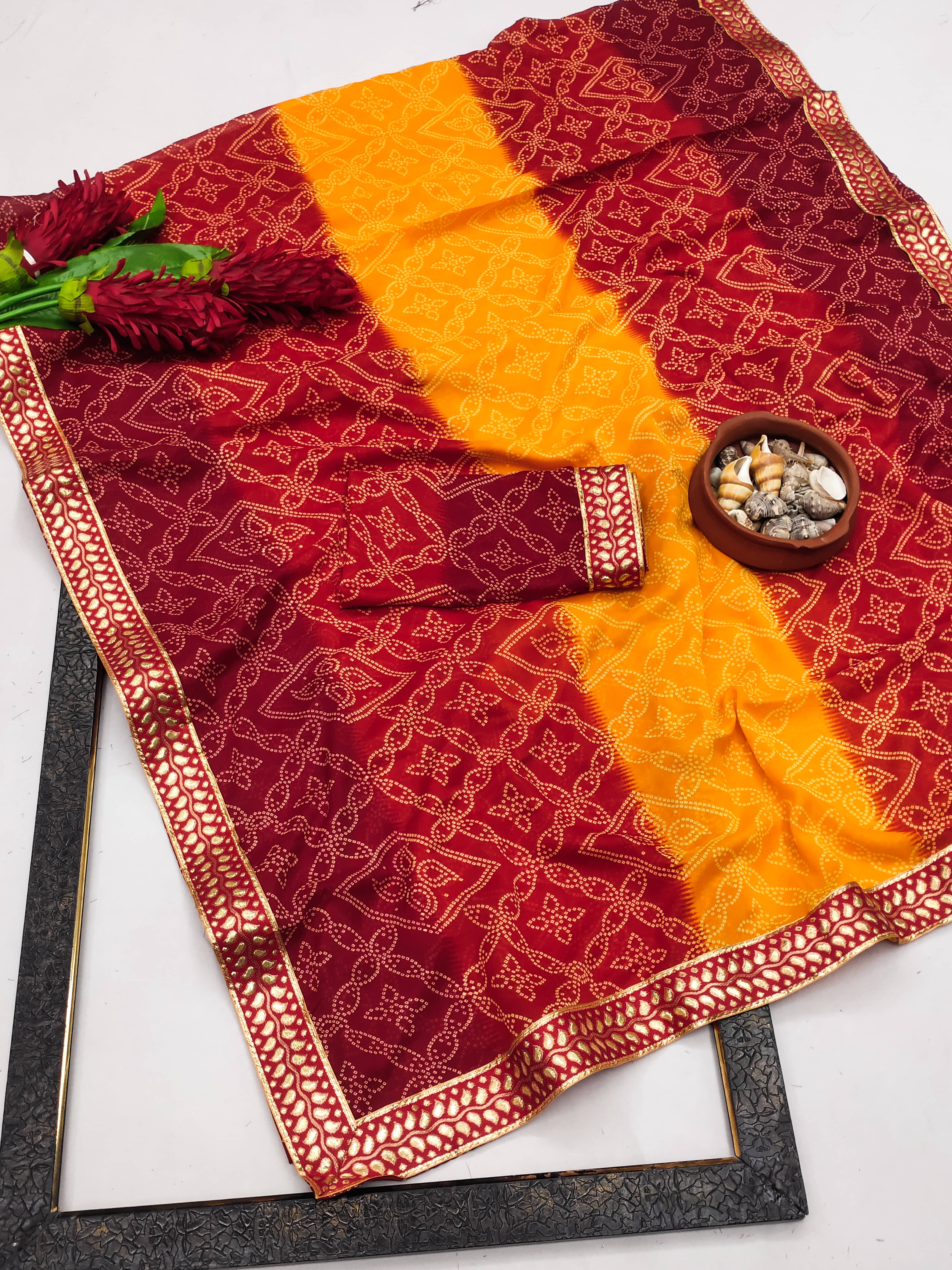 Kanooda Prints Georgette Printed Saree With Unstitched Blouse Piece ( Red ) Kanooda Prints Georgette Printed Saree With Unstitched Blouse Piece ( Red )
