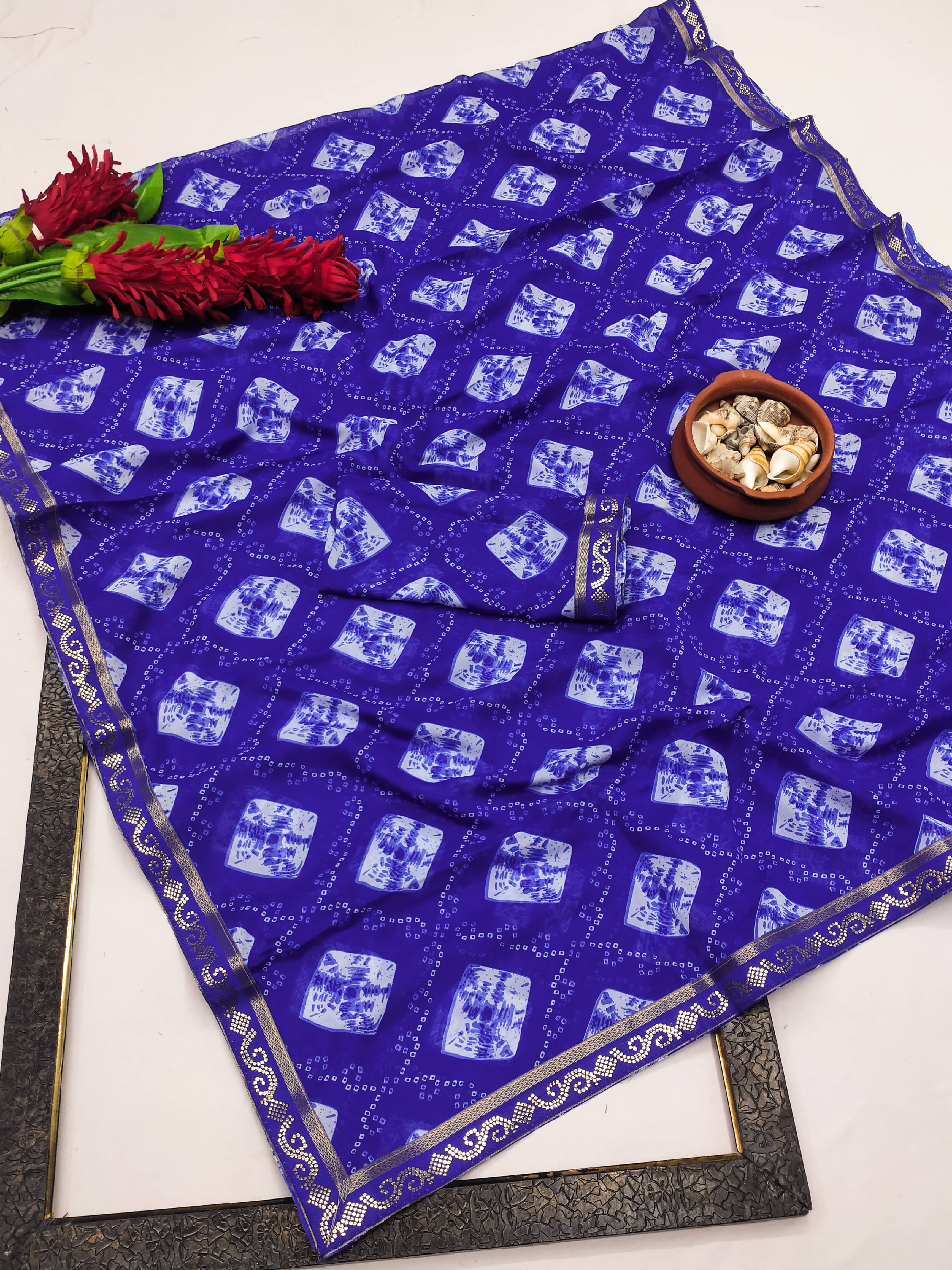     			Kanooda Prints Georgette Dyed Saree With Unstitched Blouse Piece ( Blue )