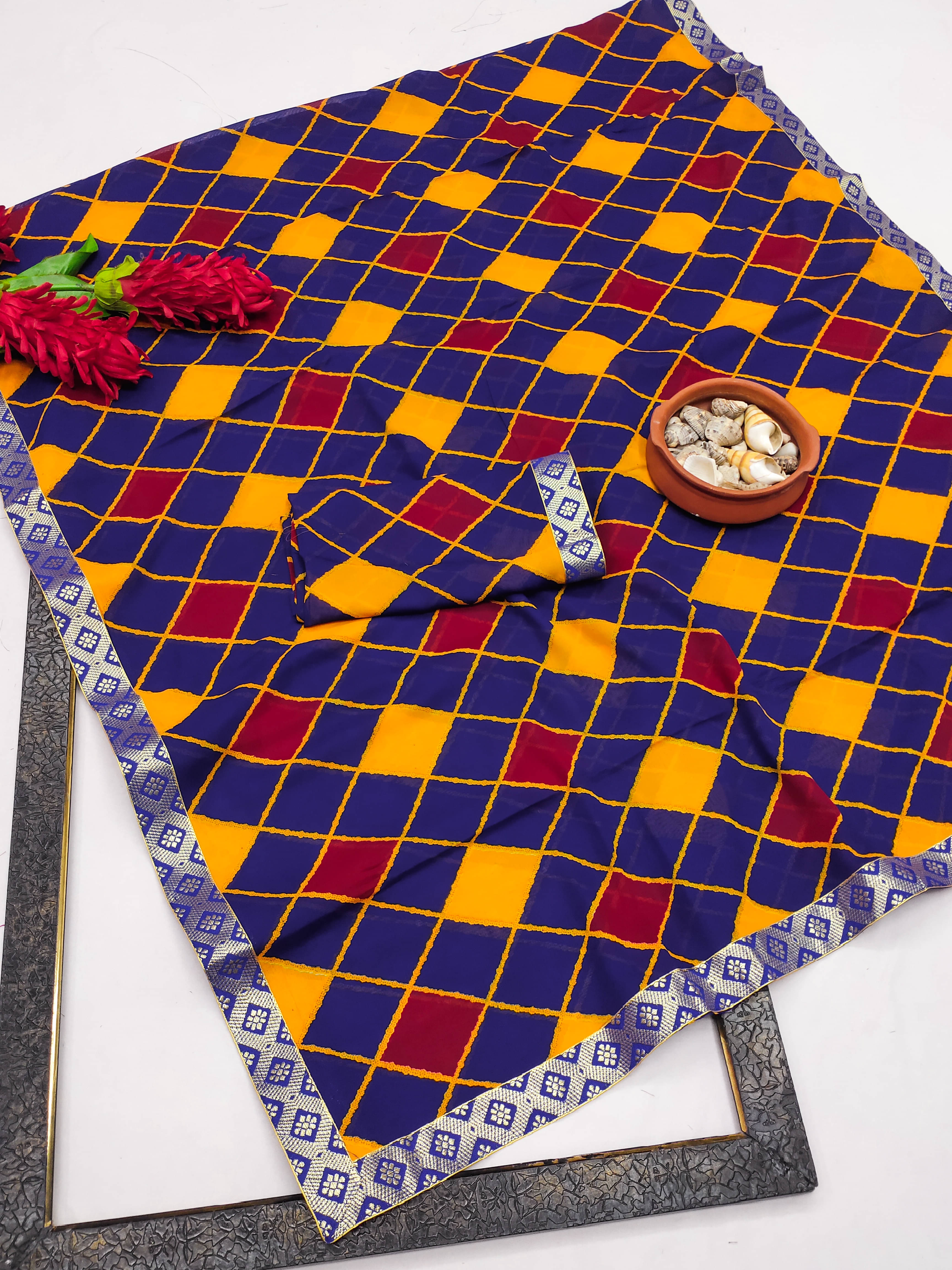 Kanooda Prints Georgette Checks Saree With Unstitched Blouse Piece ( Navy Blue ) Kanooda Prints Georgette Checks Saree With Unstitched Blouse Piece ( Navy Blue )