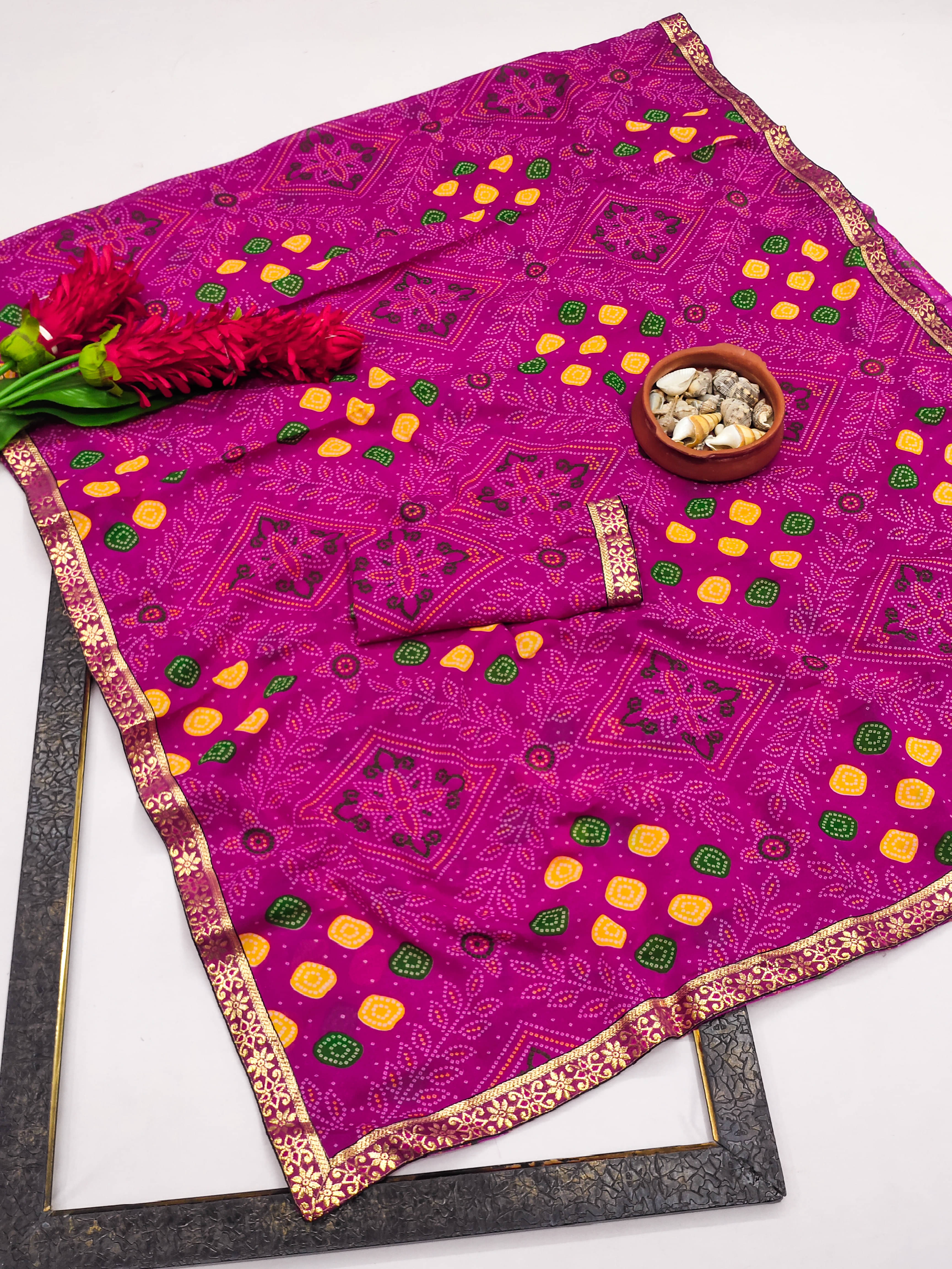 Kanooda Prints Georgette Printed Saree With Unstitched Blouse Piece ( Pink ) Kanooda Prints Georgette Printed Saree With Unstitched Blouse Piece ( Pink )