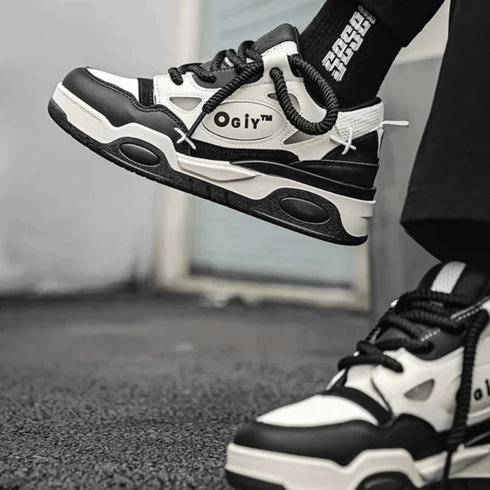     			STALAG OGGIY RETRO SPORT SHOES Black Men's Outdoor Shoes