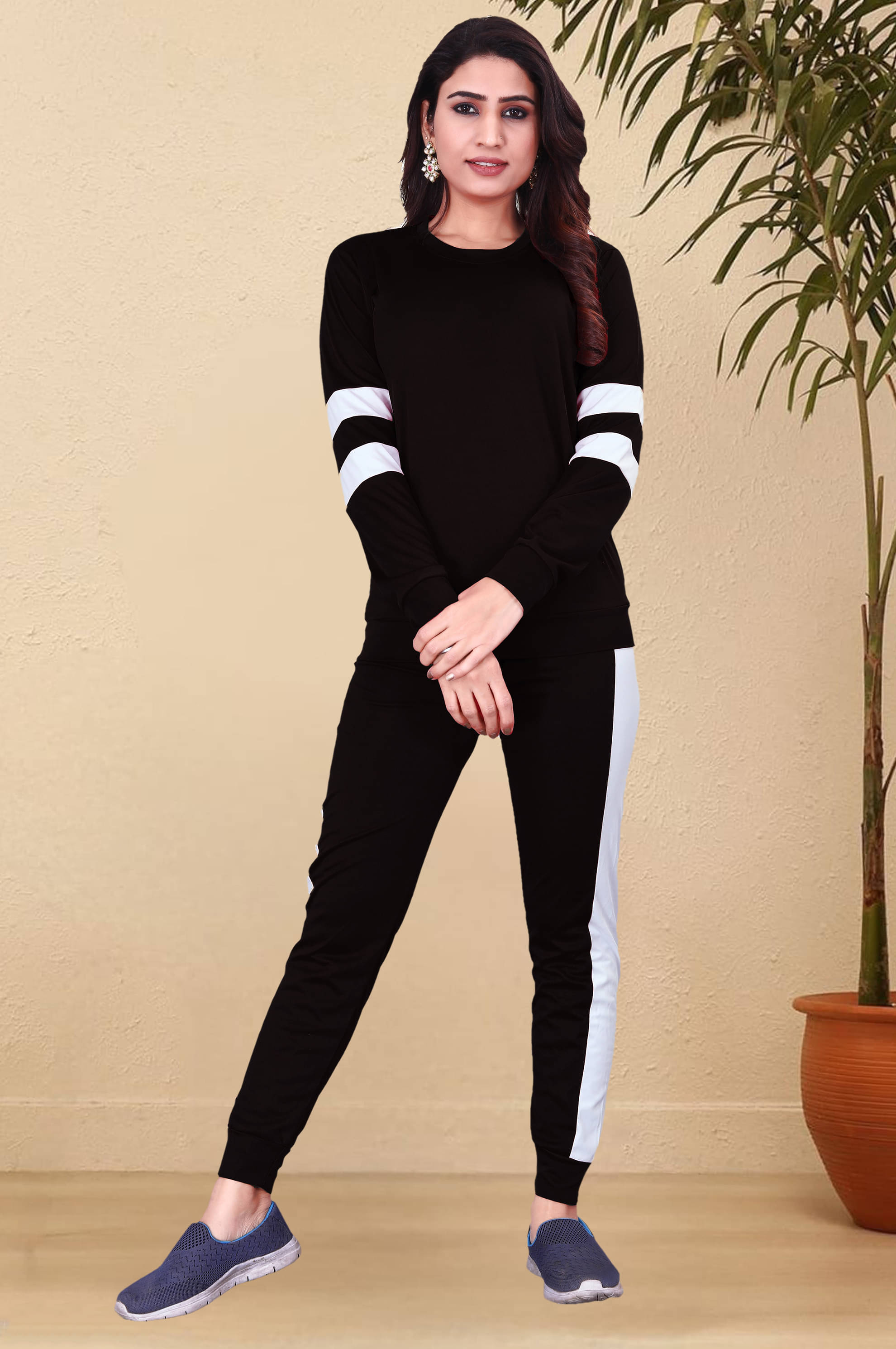     			DTR FASHION Black Cotton Blend Striped Tracksuit - Pack of 1