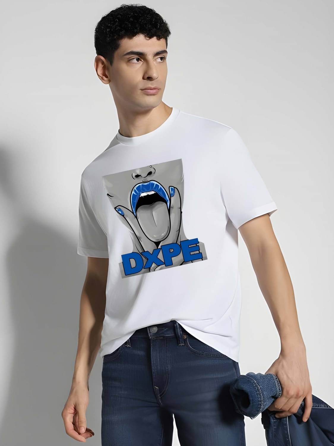 Kaido Cotton Regular Fit Self Design Half Sleeves Men's Round T-Shirt - White ( Pack of 1 ) Kaido Cotton Regular Fit Self Design Half Sleeves Men's Round T-Shirt - White ( Pack of 1 )