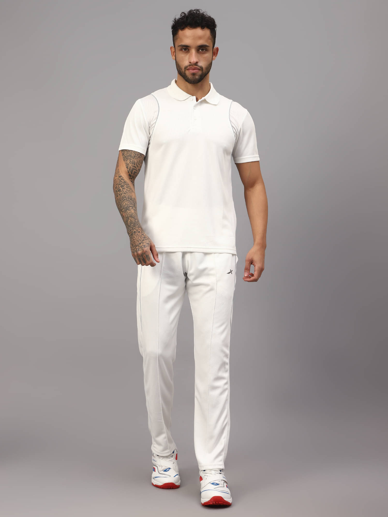     			Vector X Off-White Polyester Regular Fit Solid Men's Sports Tracksuit ( Pack of 1 )