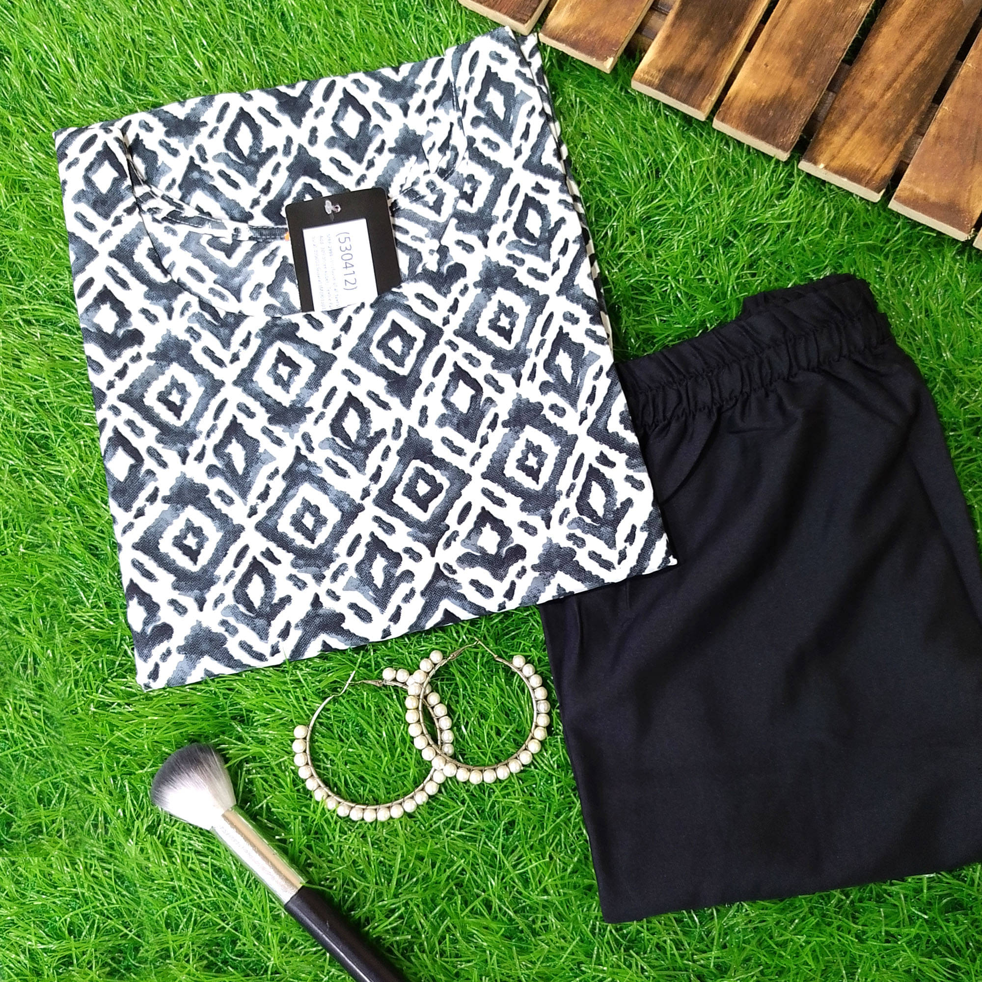     			1 Stop Fashion Crepe Printed Kurti With Pants Women's Stitched Salwar Suit - Black ( Pack of 1 )