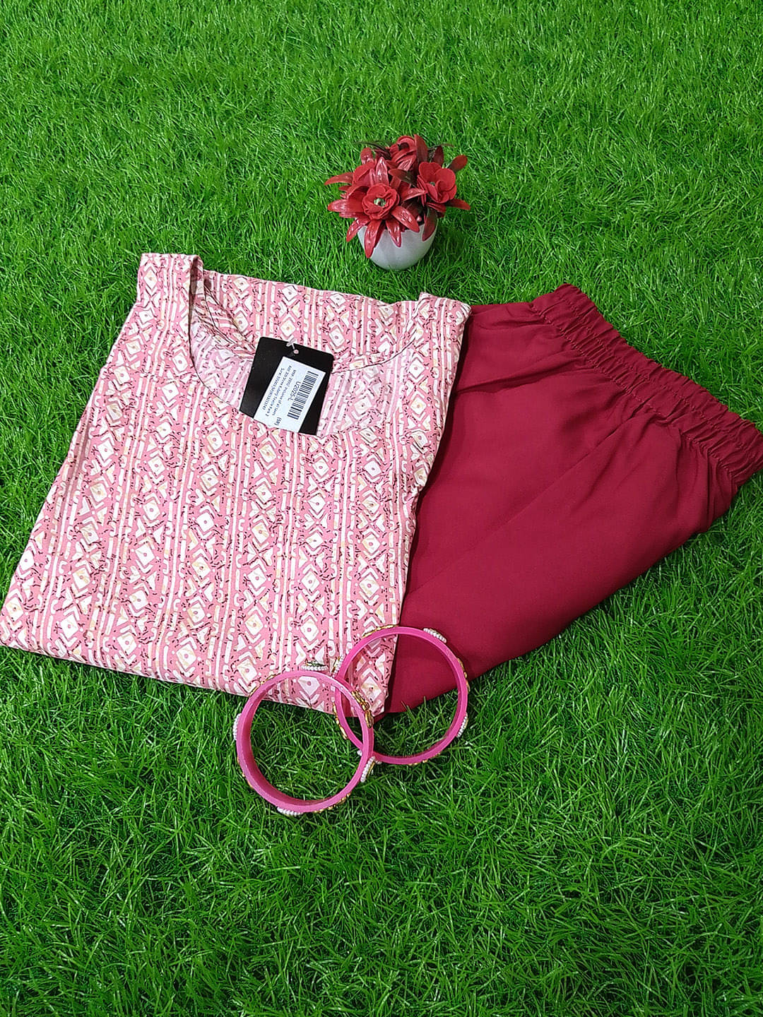 1 Stop Fashion Pack of 1 Crepe Printed Straight Women's Kurti - ( Pink ) 1 Stop Fashion Pack of 1 Crepe Printed Straight Women's Kurti - ( Pink )