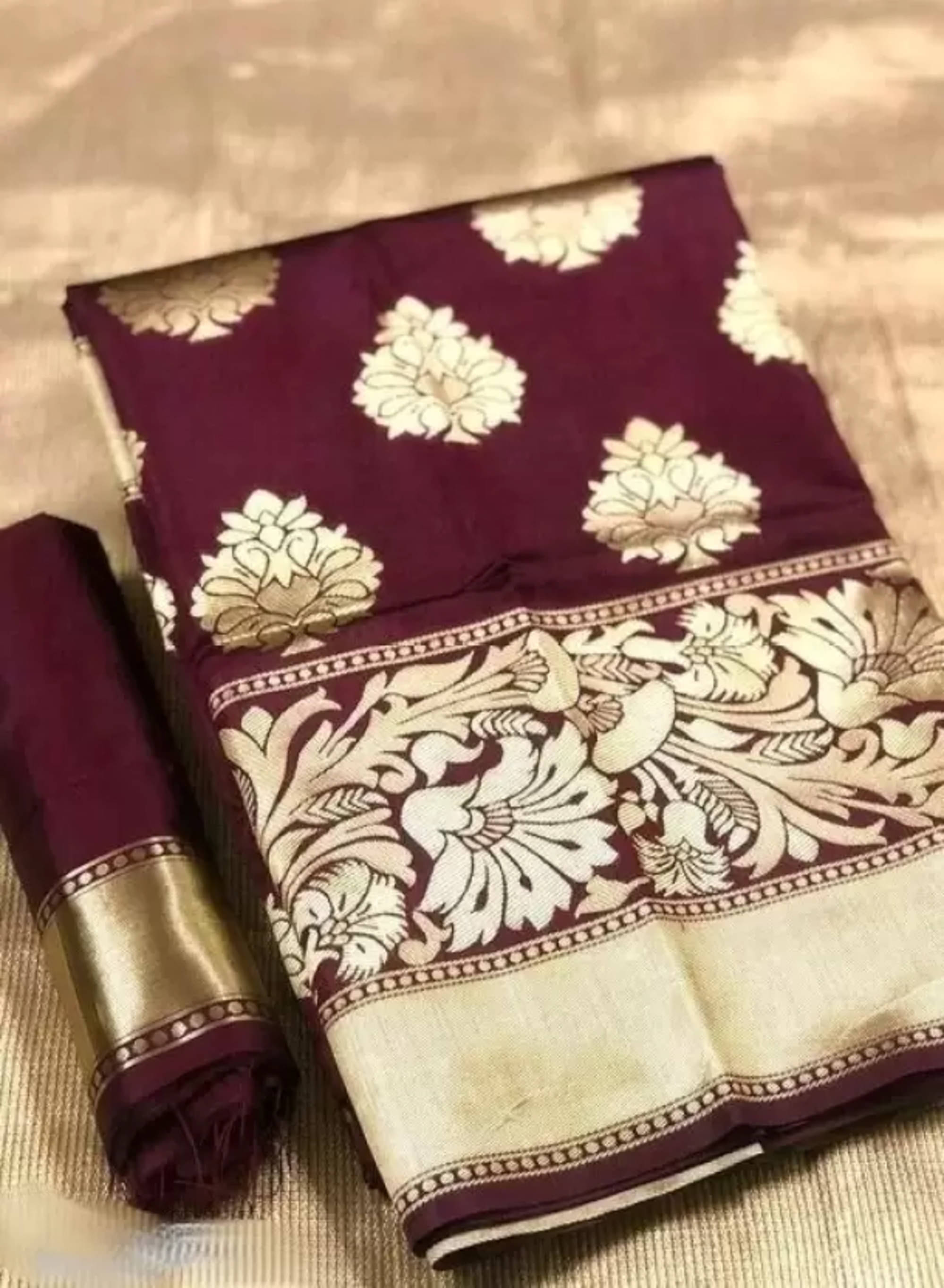     			NENCY FASHIONS Kanjivaram Silk Woven Saree With Unstitched Blouse Piece ( Maroon )