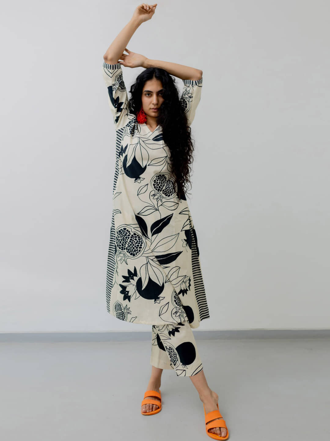Royal Export Viscose Printed Kurti With Pants Women's Stitched Salwar Suit - Yellow ( Pack of 1 )