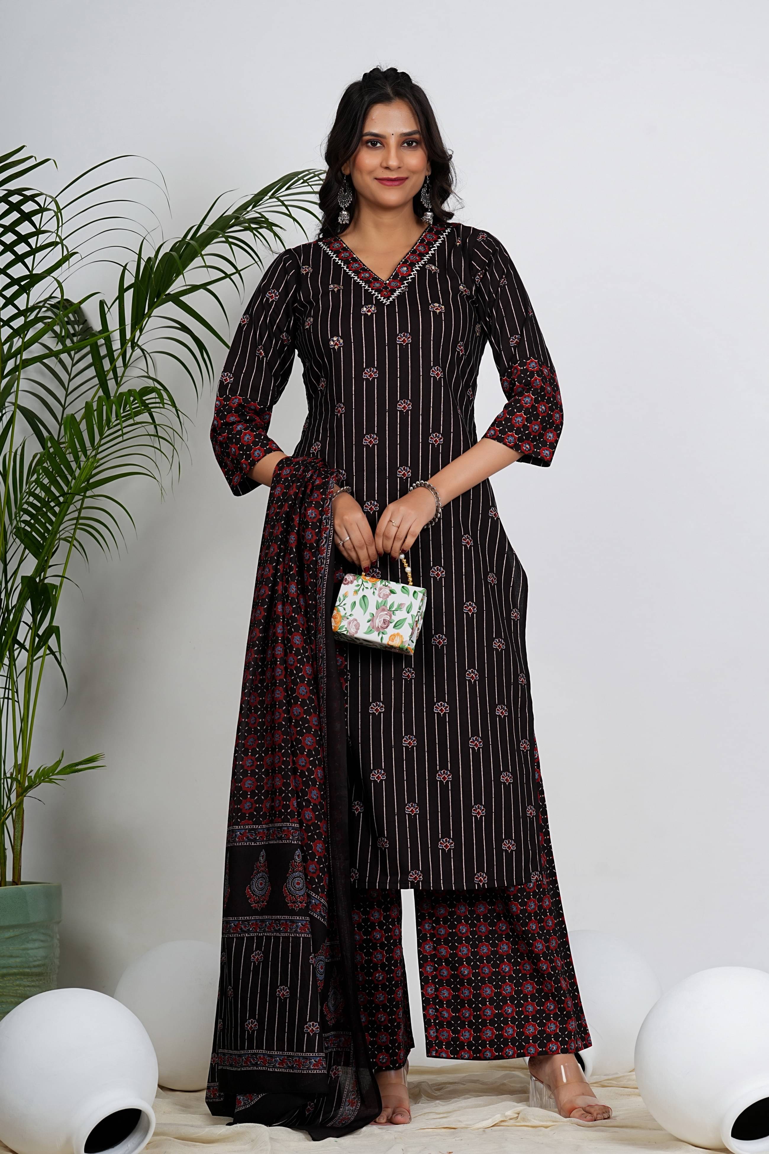 Vbuyz Cotton Printed Kurti With Palazzo Women's Stitched Salwar Suit - Black ( Pack of 1 ) Vbuyz Cotton Printed Kurti With Palazzo Women's Stitched Salwar Suit - Black ( Pack of 1 )