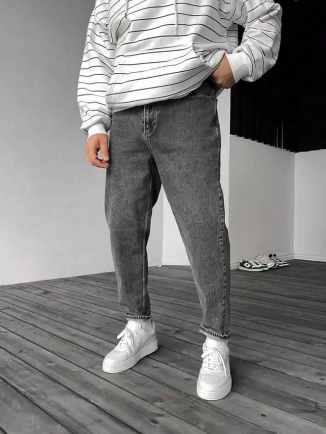     			WOOMNY Regular Fit Faded Men's Jeans - Charcoal ( Pack of 1 )