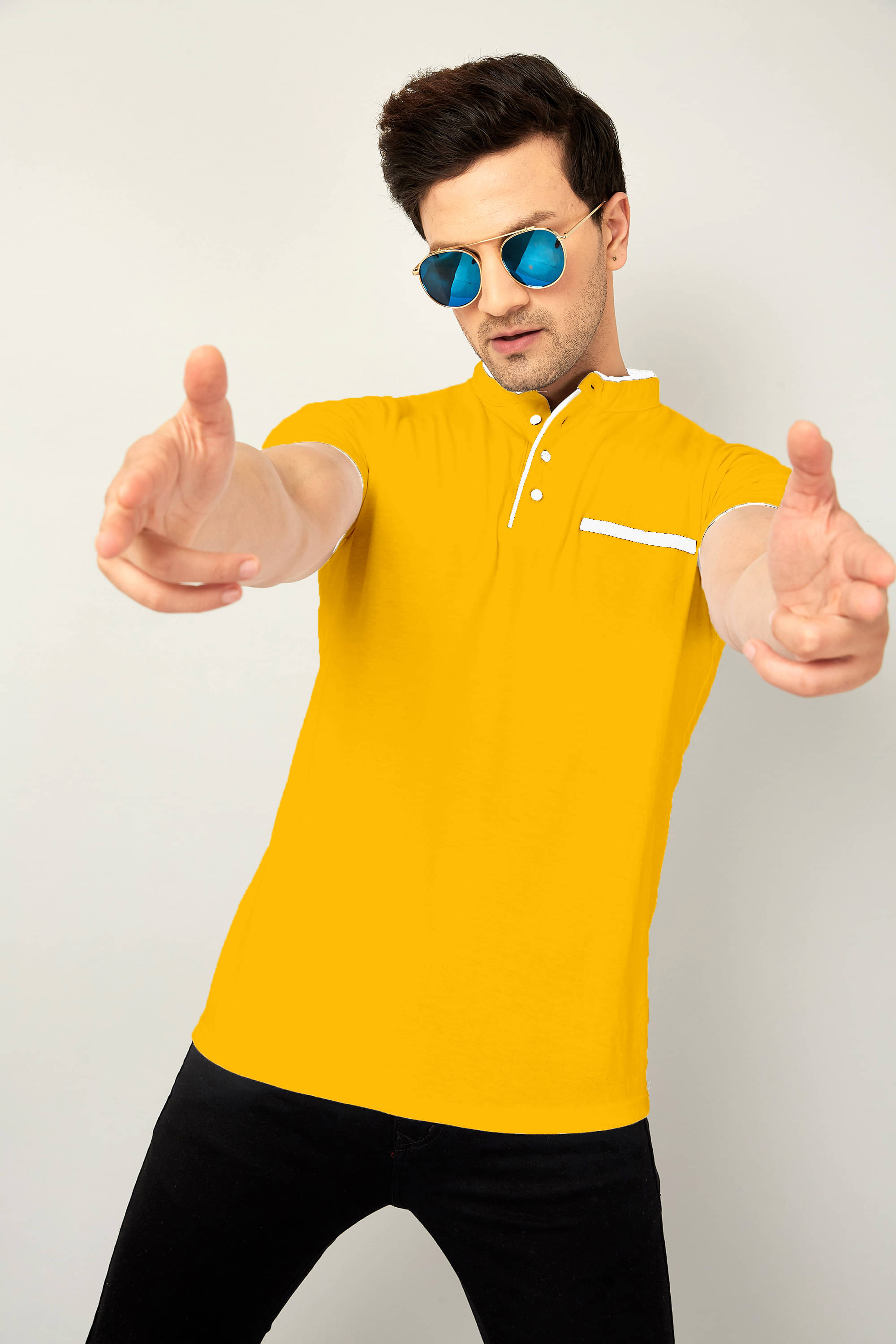     			AOOSH Cotton Blend Regular Fit Solid Half Sleeves Men's Mandarin Collar T-Shirt - Mustard ( Pack of 1 )
