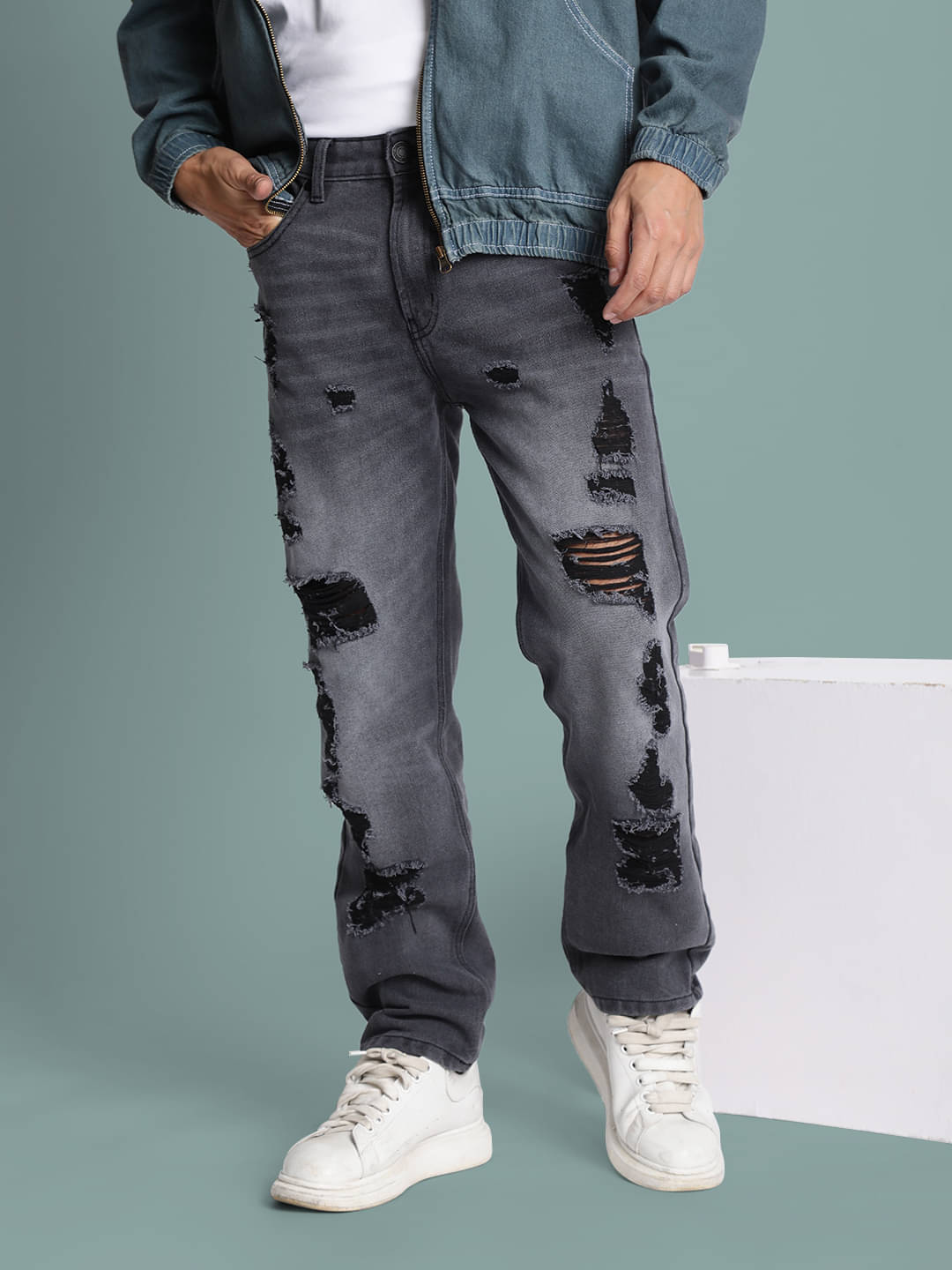 Bene Kleed Relaxed Distressed Men's Jeans - Grey ( Pack of 1 ) Bene Kleed Relaxed Distressed Men's Jeans - Grey ( Pack of 1 )