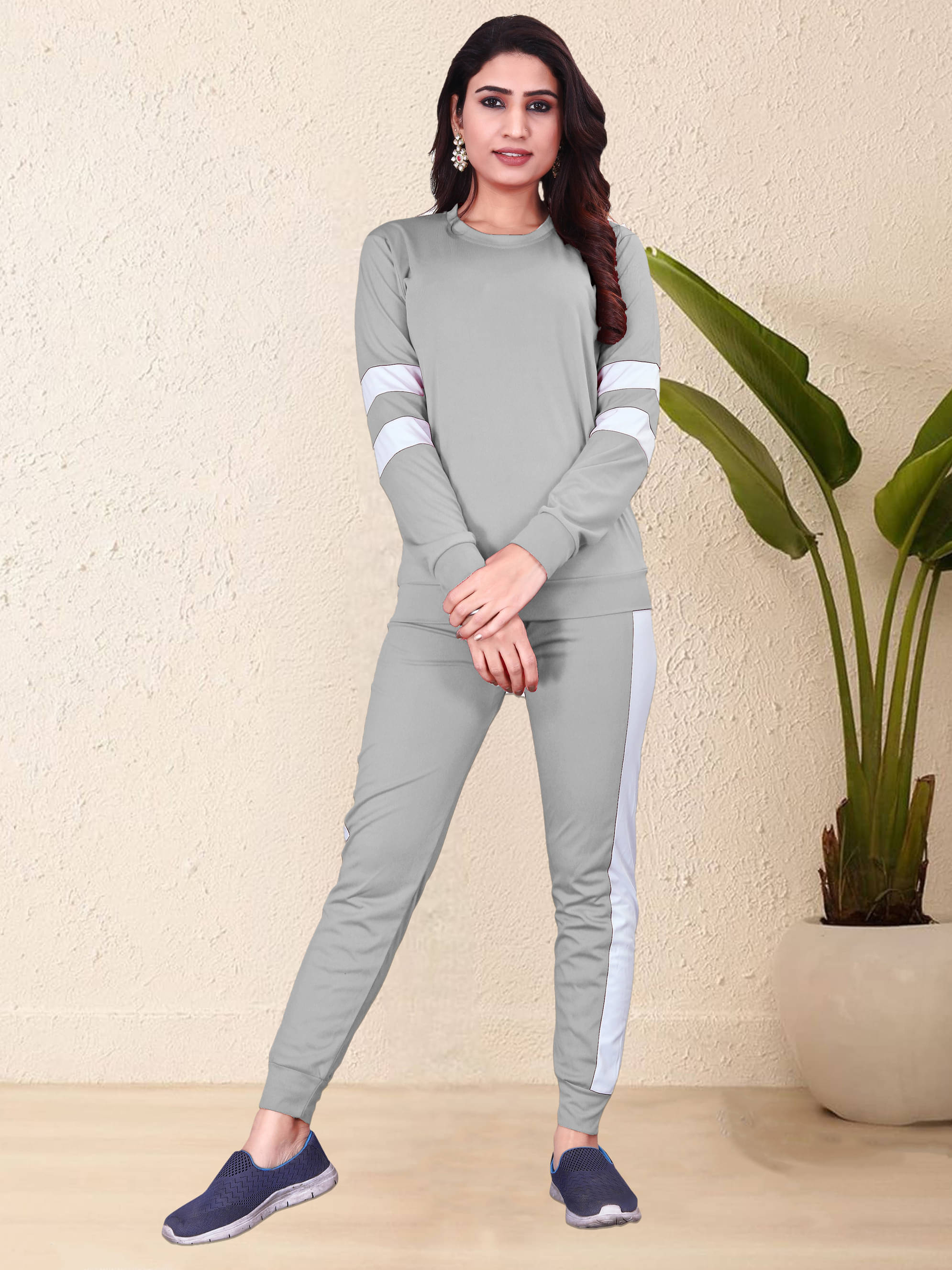     			DTR FASHION Grey Cotton Blend Striped Tracksuit - Pack of 1