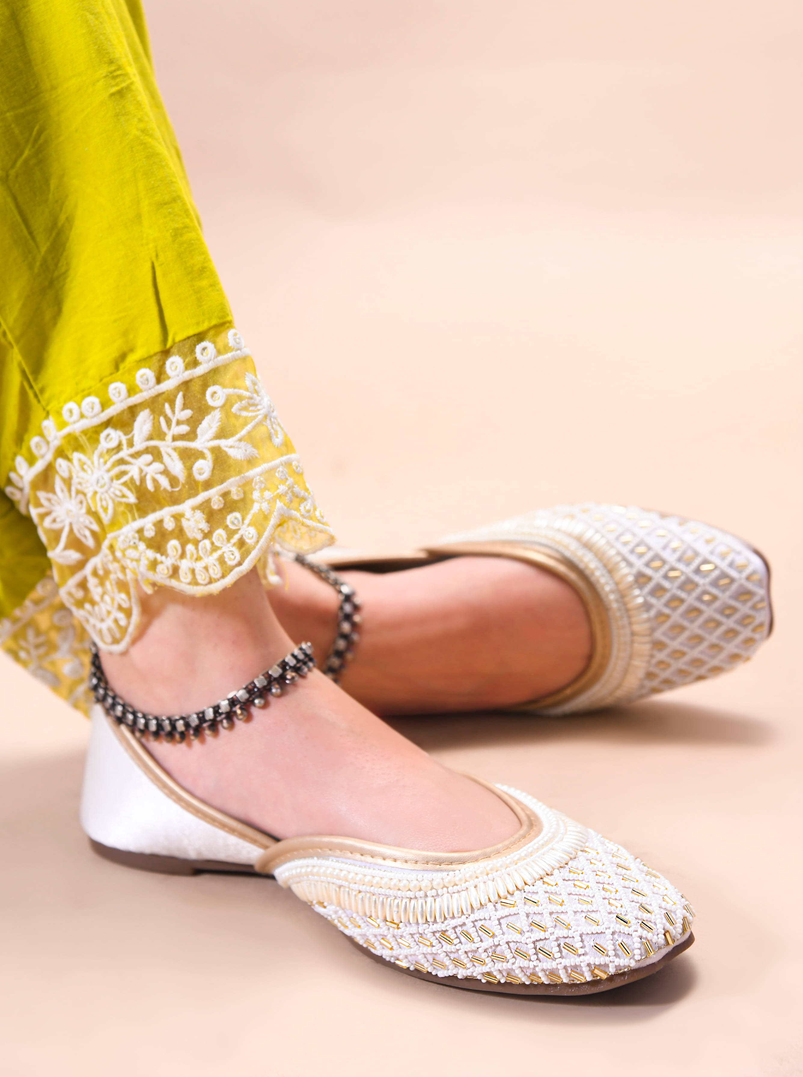     			JM Looks White Women's Ethnic Ballerinas