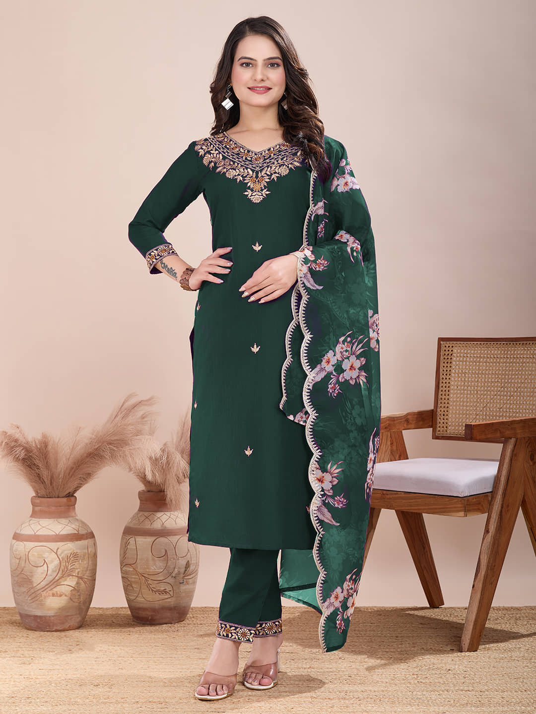 Parastri Cotton Embroidered Kurti With Pants Women's Stitched Salwar Suit - Green ( Pack of 1 )
