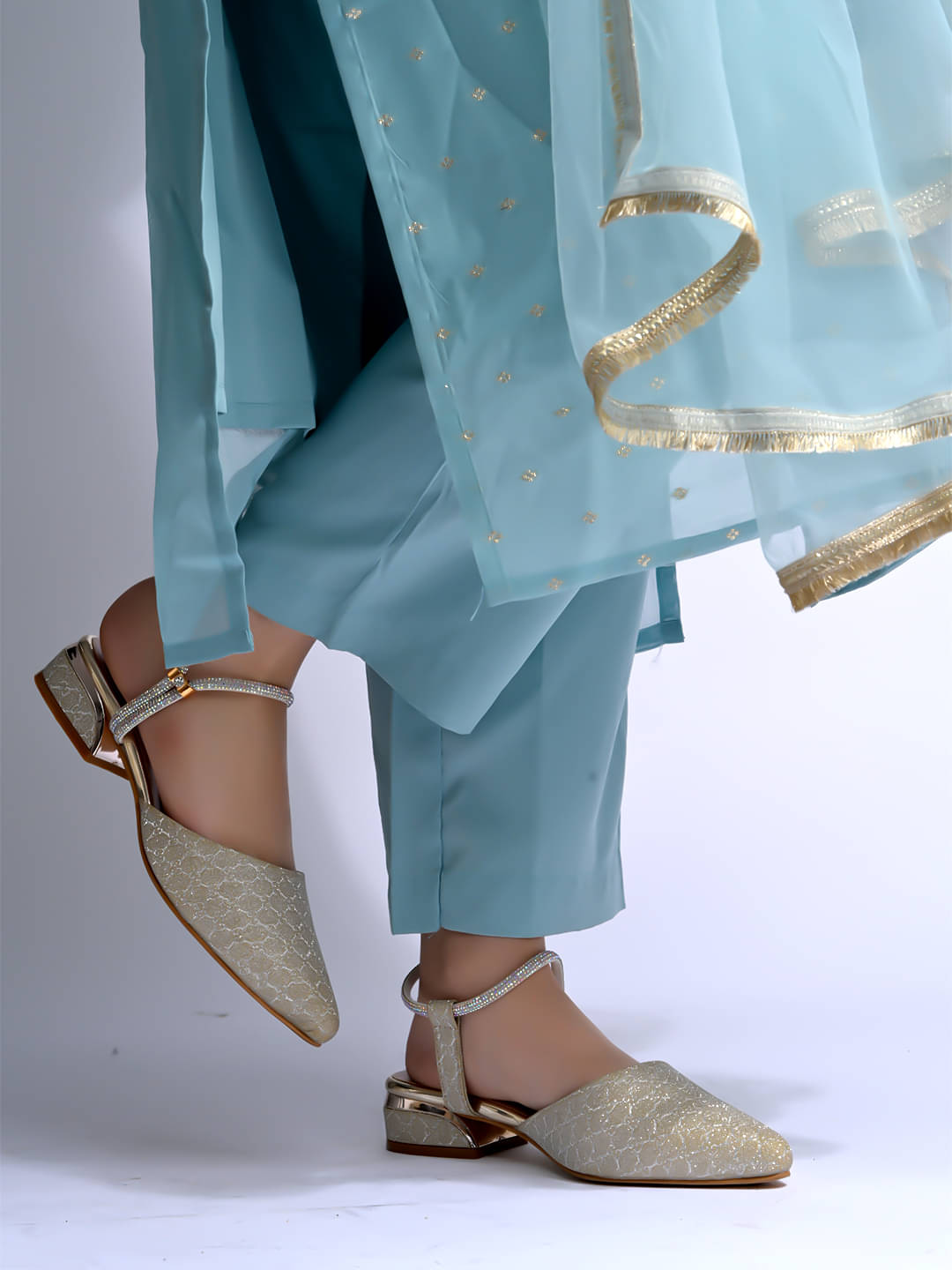     			Shoetopia Gold Women's Mules Heels