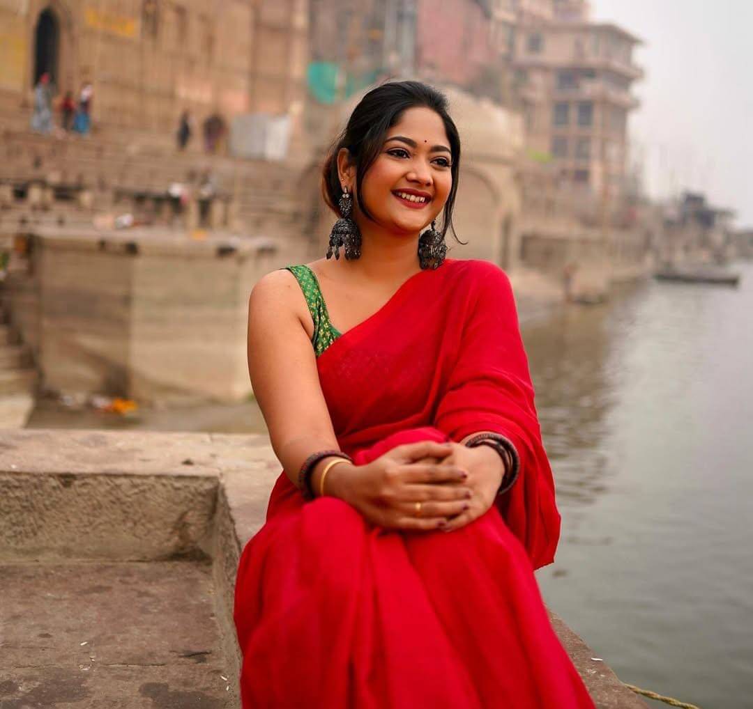 ANAND SAREES Georgette Solid Saree With Unstitched Blouse Piece ( Red ) ANAND SAREES Georgette Solid Saree With Unstitched Blouse Piece ( Red )