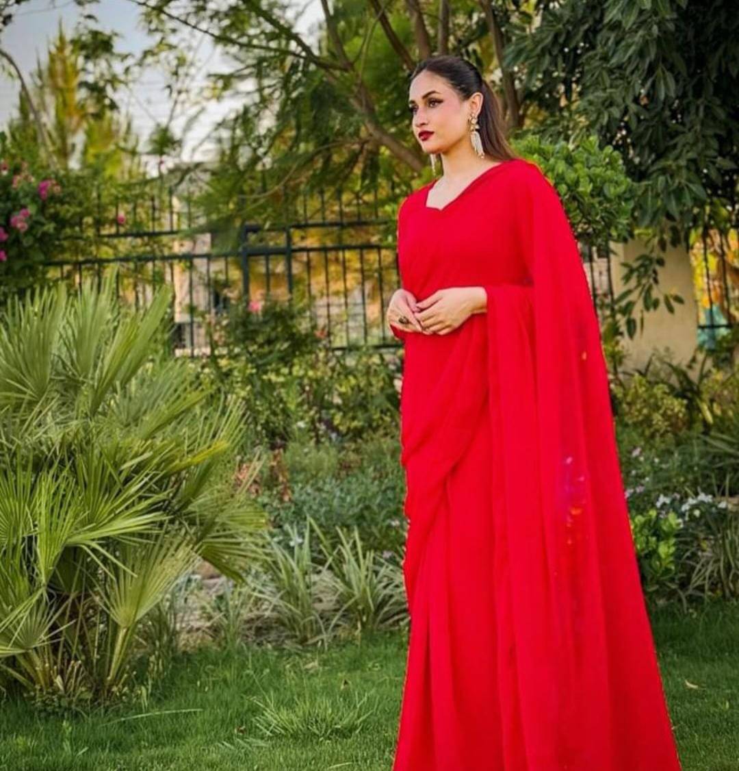     			ANAND SAREES Georgette Solid Saree With Unstitched Blouse Piece ( Red )
