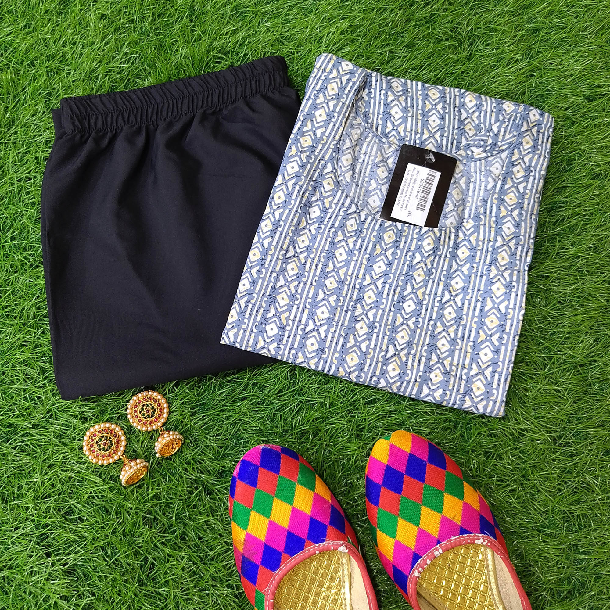     			1 Stop Fashion Crepe Printed Kurti With Pants Women's Stitched Salwar Suit - White ( Pack of 1 )