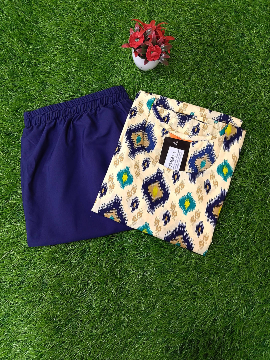     			1 Stop Fashion Crepe Printed Kurti With Pants Women's Stitched Salwar Suit - White ( Pack of 1 )