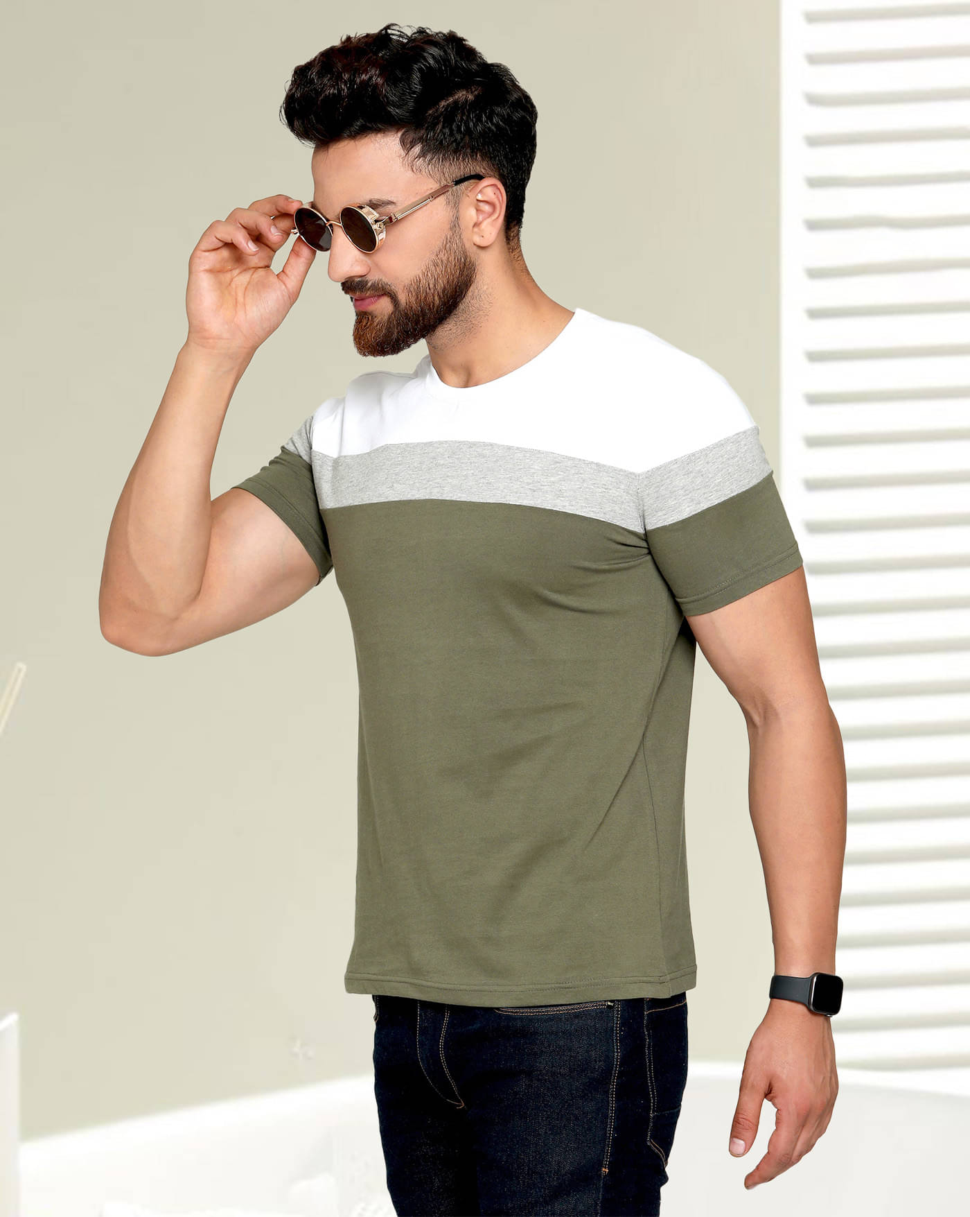 AOOSH Cotton Blend Regular Fit Colorblock Half Sleeves Men's Round T-Shirt - Green ( Pack of 1 ) AOOSH Cotton Blend Regular Fit Colorblock Half Sleeves Men's Round T-Shirt - Green ( Pack of 1 )