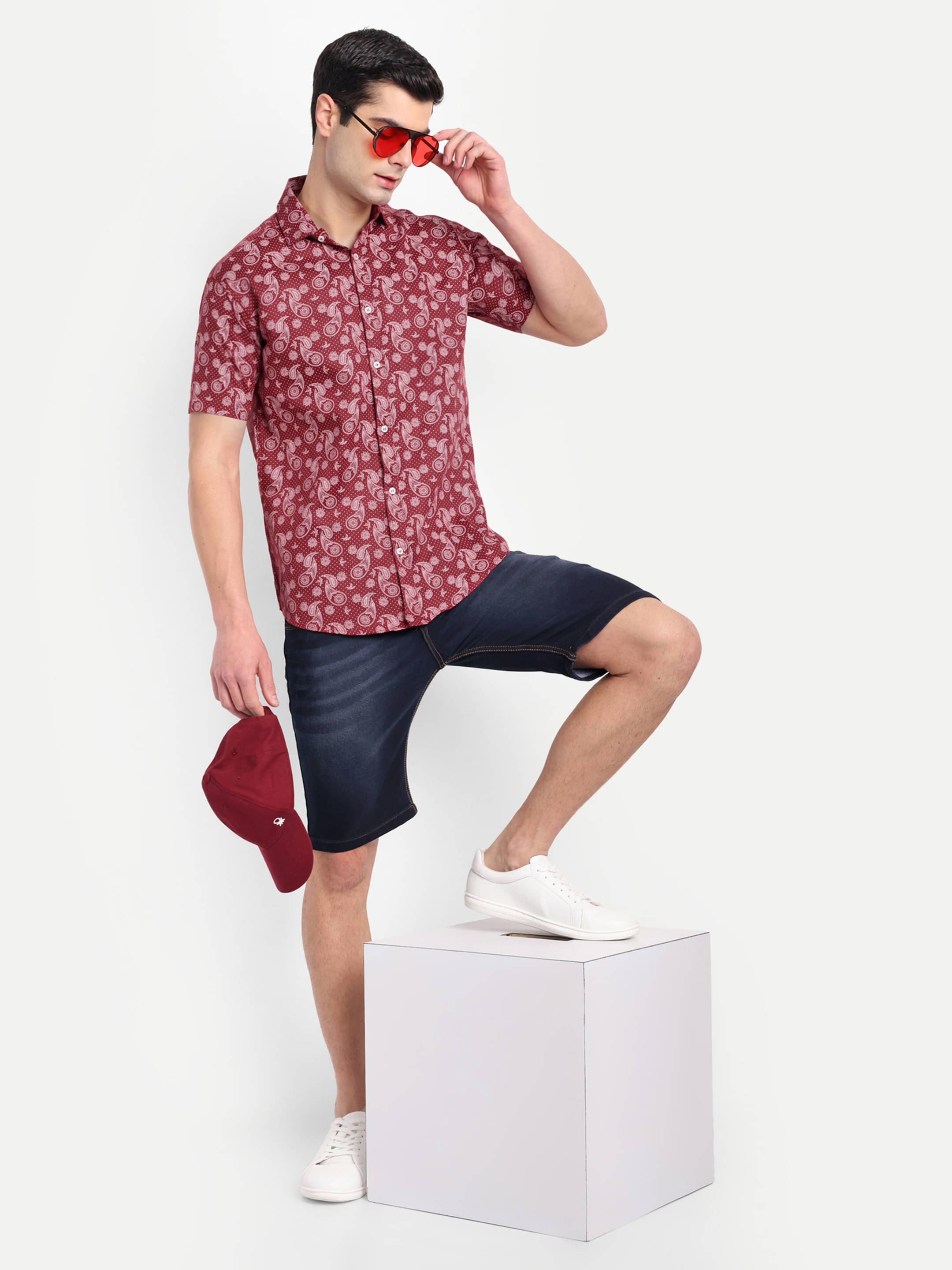 S-LINE 100% Cotton Slim Fit Printed Half Sleeves Men's Casual Shirt - Red ( Pack of 1 ) S-LINE 100% Cotton Slim Fit Printed Half Sleeves Men's Casual Shirt - Red ( Pack of 1 )