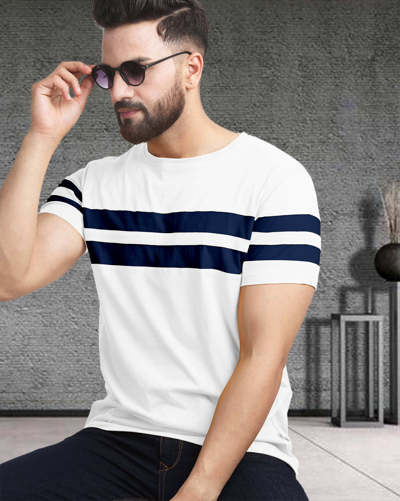     			AOOSH Cotton Blend Regular Fit Striped Half Sleeves Men's Round T-Shirt - White ( Pack of 1 )