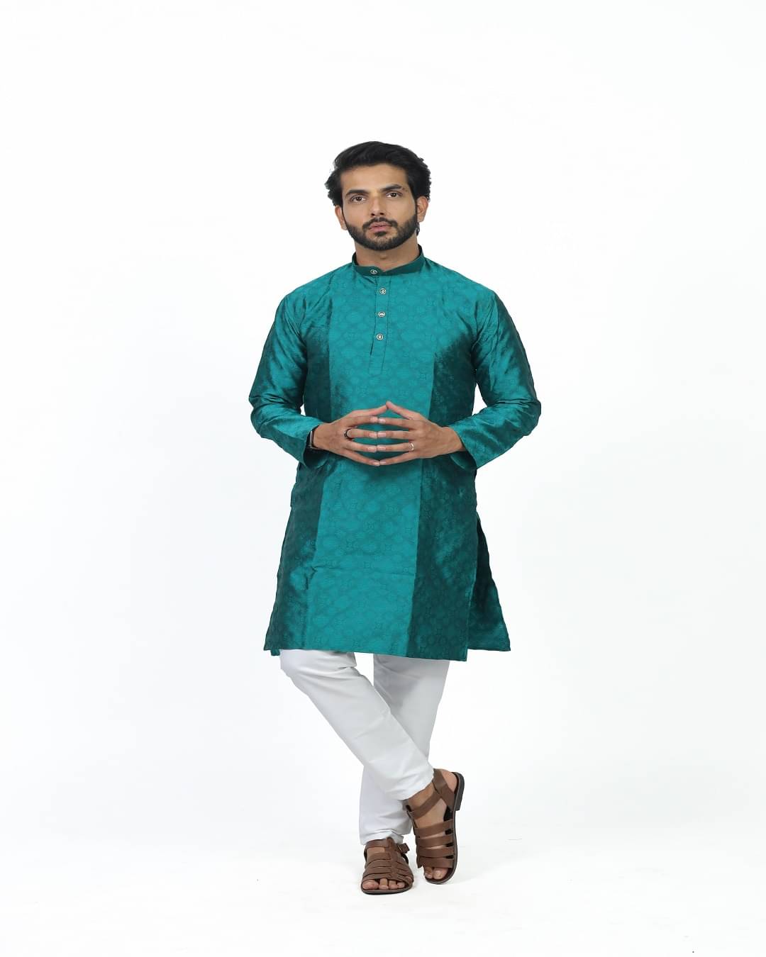     			HARPITA Green Silk Regular Fit Men's Kurta Pyjama Set ( Pack of 1 )