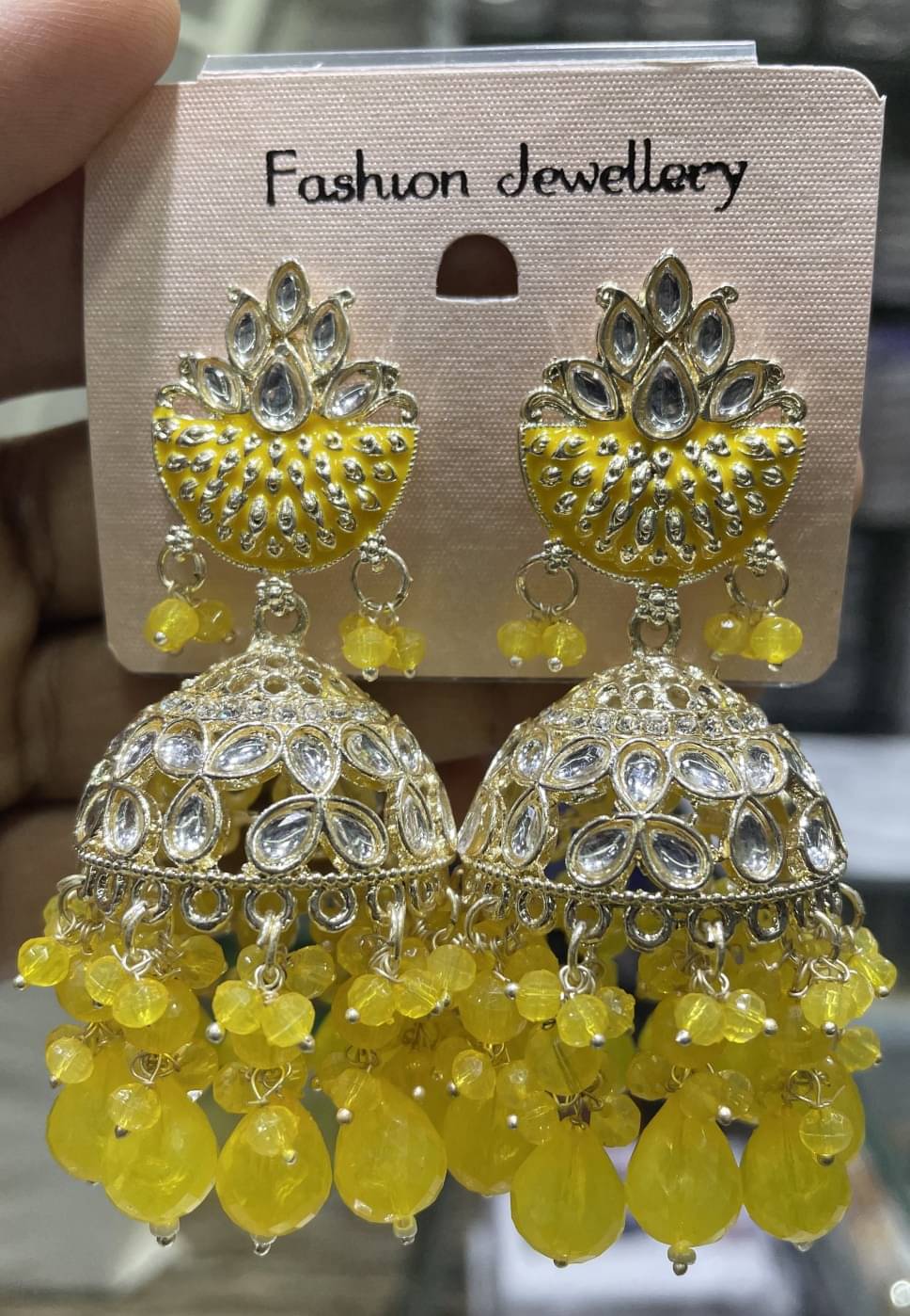     			Padmavati Bangles Yellow Jhumki Earrings ( Pack of 1 )