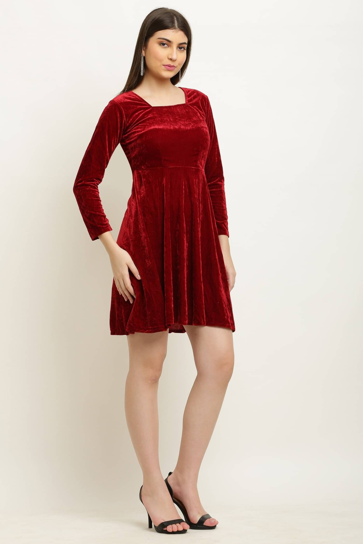     			TAMINA Velvet Solid Above Knee Women's Fit & Flare Dress - Maroon ( Pack of 1 )