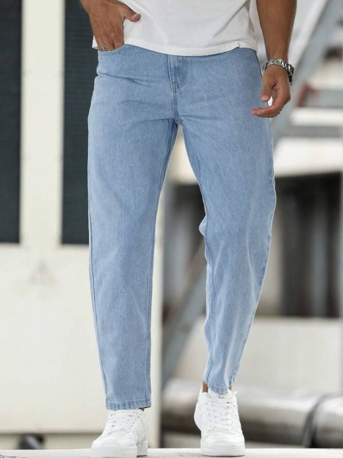 WOOMNY Slim Fit Basic Men's Jeans - Light Blue ( Pack of 1 ) WOOMNY Slim Fit Basic Men's Jeans - Light Blue ( Pack of 1 )