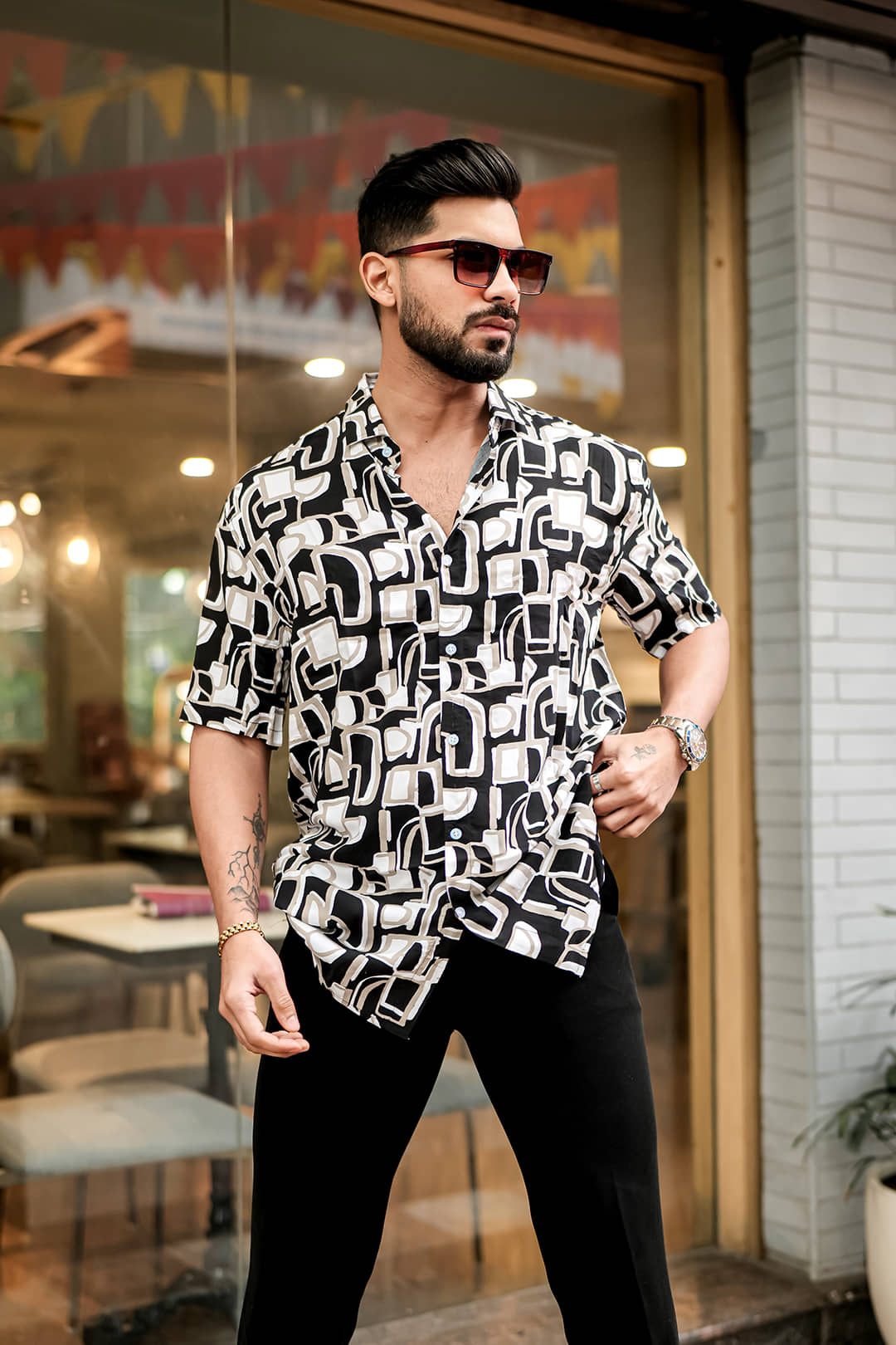 BOUGHT FIRST Cotton Blend Regular Fit Printed Half Sleeves Men's Casual Shirt - Black ( Pack of 1 )