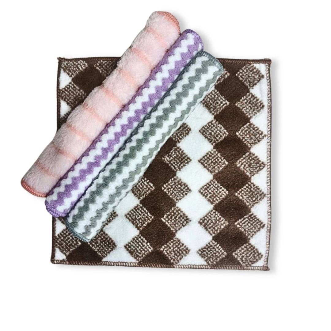 Handkerchiefs High Absorbent (Random Designs & Color) (25 x 25 CM) Pack of 4 Handkerchiefs High Absorbent (Random Designs & Color) (25 x 25 CM) Pack of 4