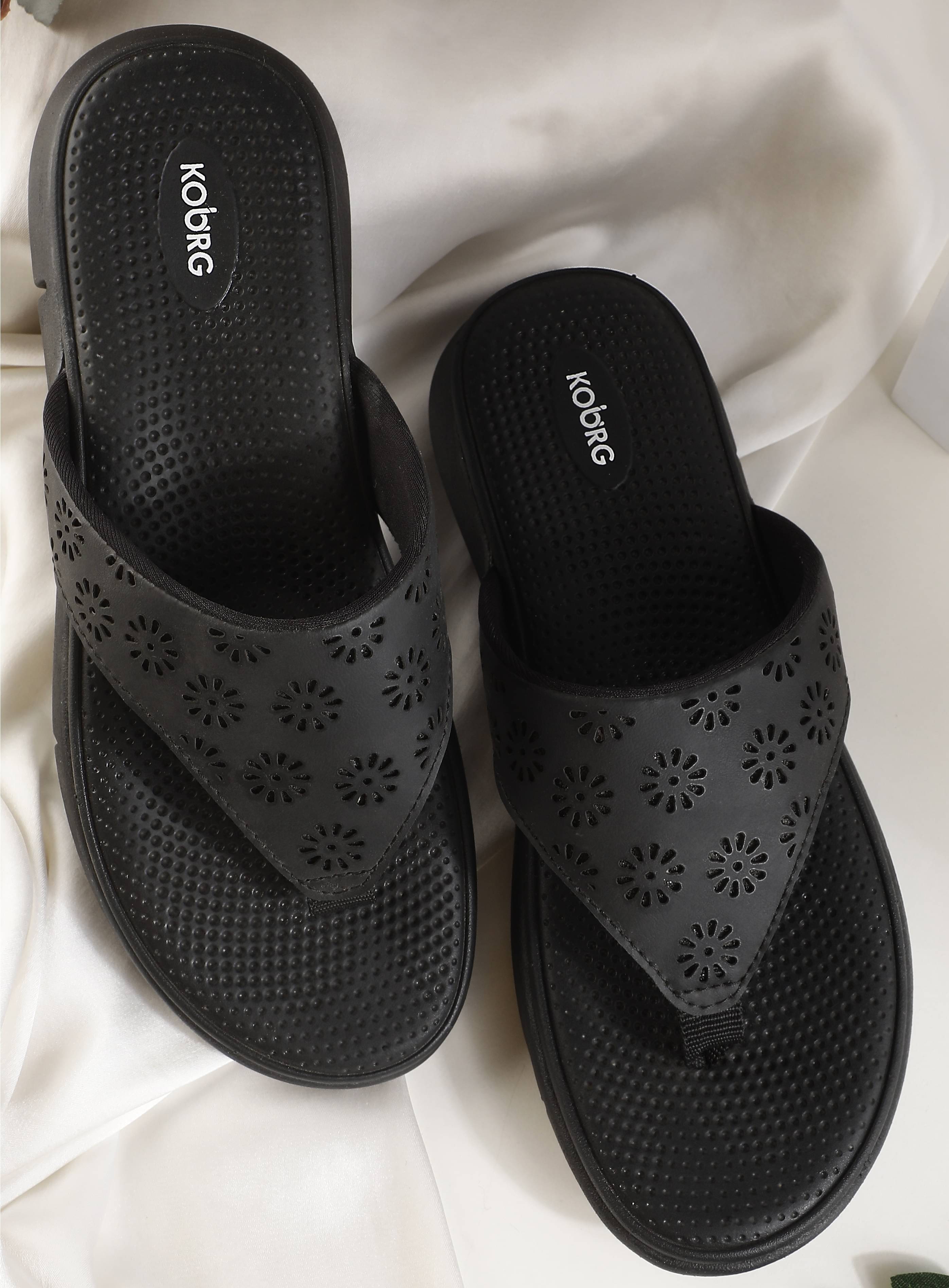     			koburg Black Women's Flats