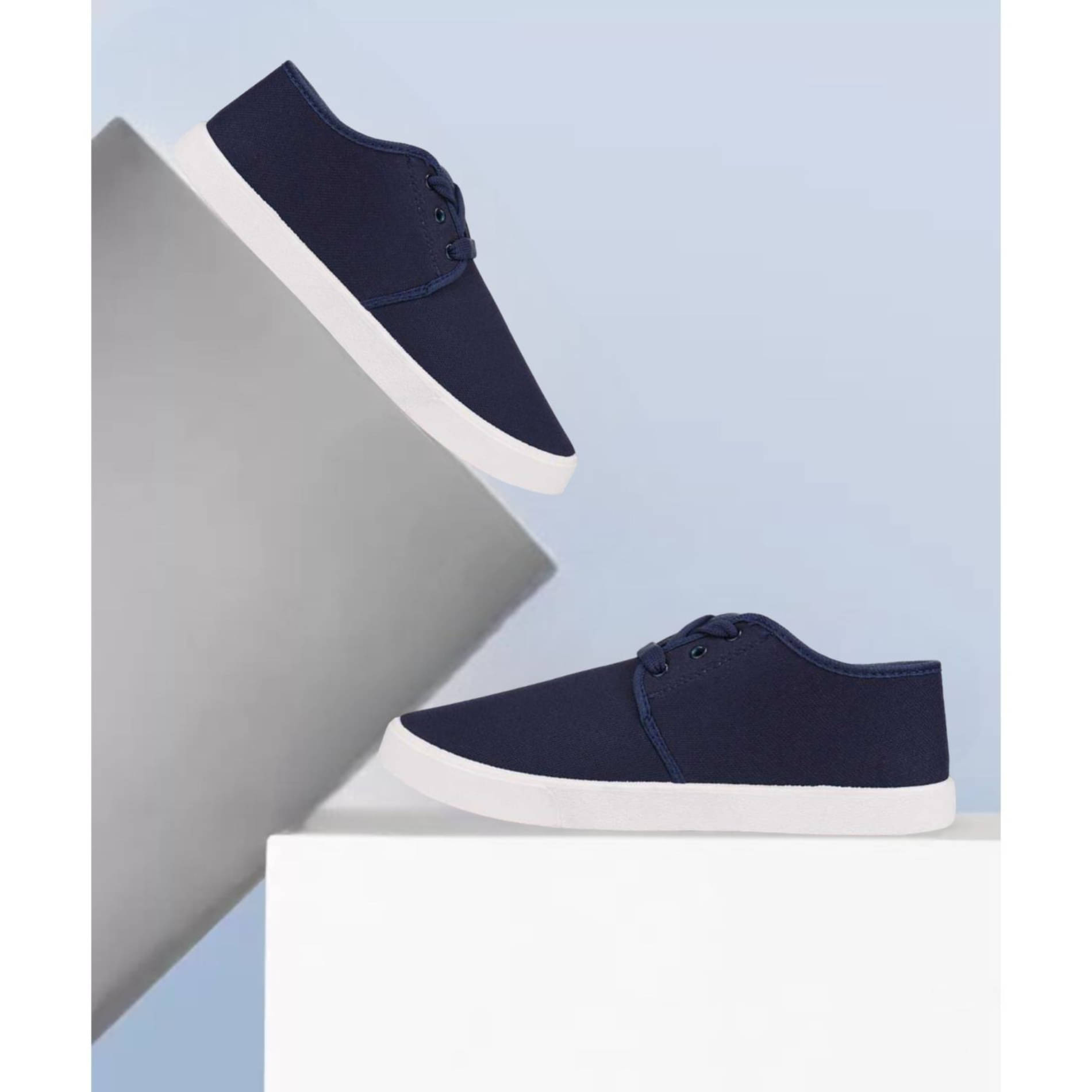     			Hotspot Blue Men's Sneakers