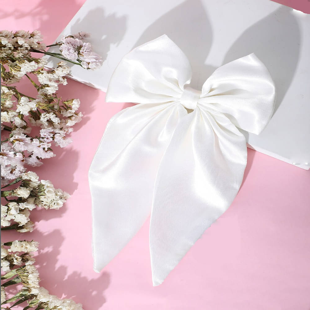     			Rhosyn White Women's Hair Clip ( Pack of 1 )