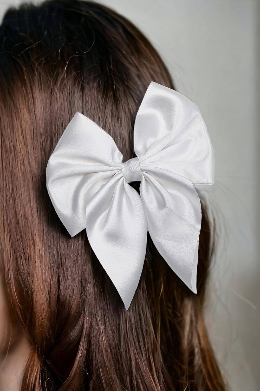     			Rhosyn White Women's Hair Clip ( Pack of 1 )