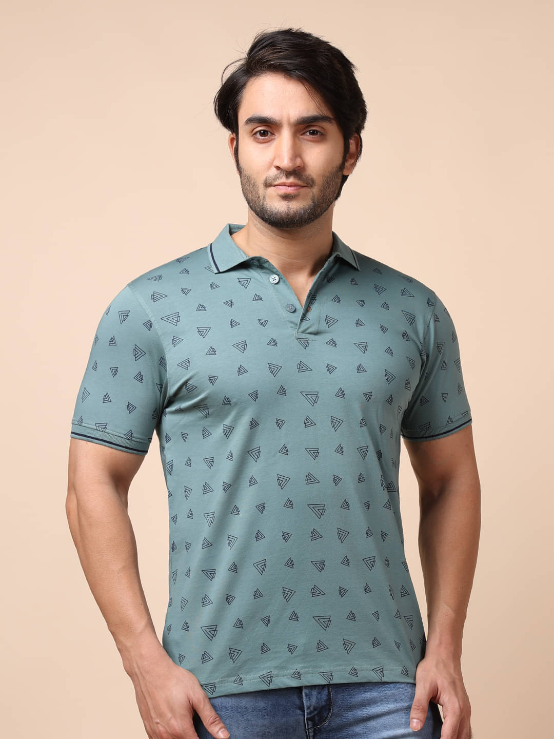 BERRYBLUES Cotton Blend Regular Fit Printed Half Sleeves Men's V-Neck T-Shirt - Green ( Pack of 1 ) BERRYBLUES Cotton Blend Regular Fit Printed Half Sleeves Men's V-Neck T-Shirt - Green ( Pack of 1 )