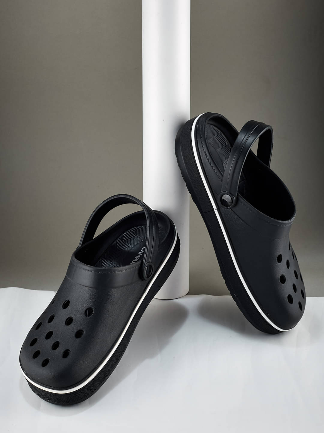     			Campus - Black Men's Clogs