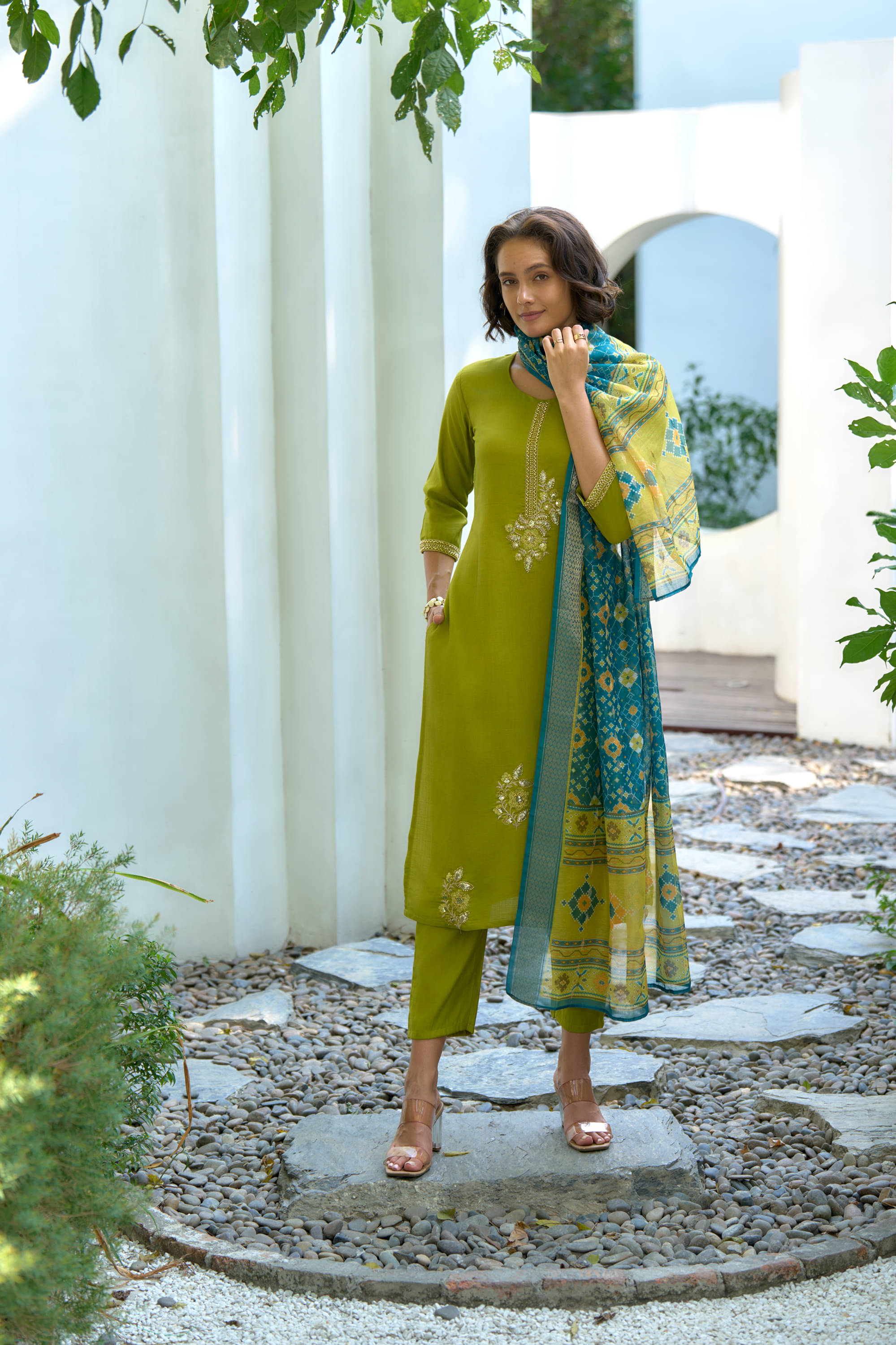 MOJILAA Silk Embroidered Kurti With Pants Women's Stitched Salwar Suit - Green ( Pack of 1 ) MOJILAA Silk Embroidered Kurti With Pants Women's Stitched Salwar Suit - Green ( Pack of 1 )