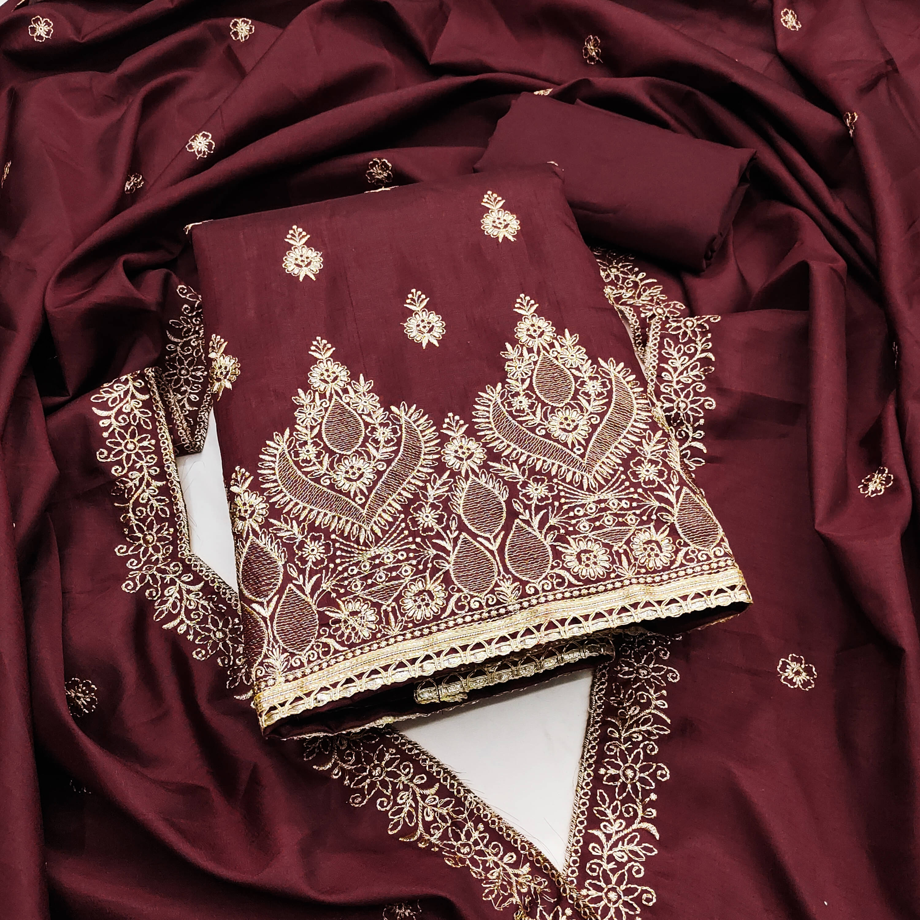     			Nayanthara Trends Unstitched Cotton Embroidered Dress Material - Maroon ( Pack of 1 )
