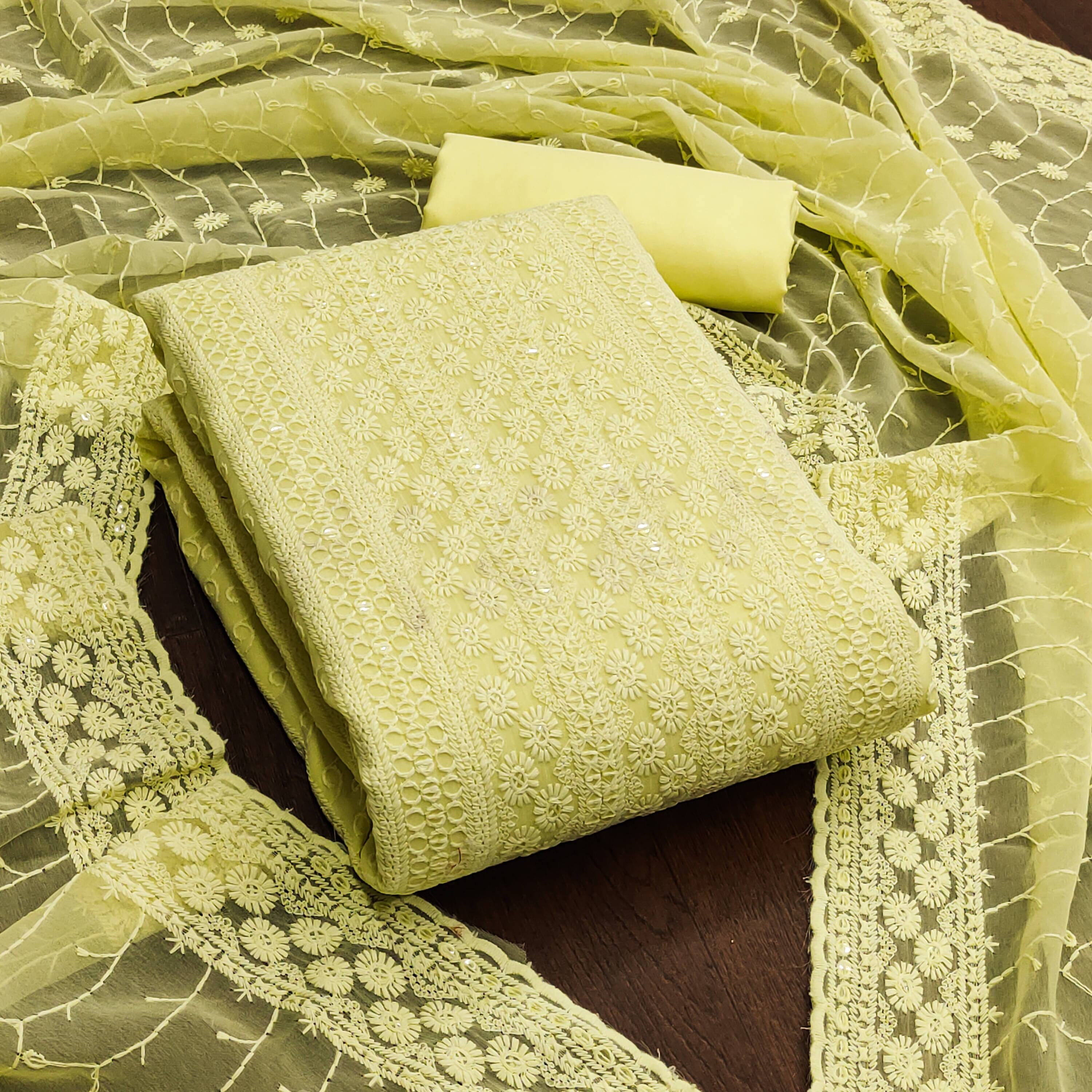     			Nayanthara Trends Unstitched Georgette Embroidered Dress Material - Yellow ( Pack of 1 )