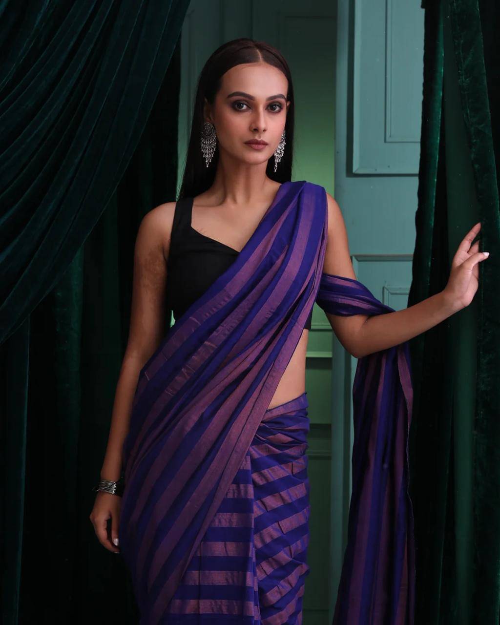     			SARADA HANDLOOM Cotton Striped Saree With Unstitched Blouse Piece ( Blue )