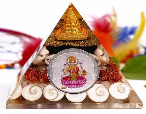     			Basukiya Crystal Pyramid