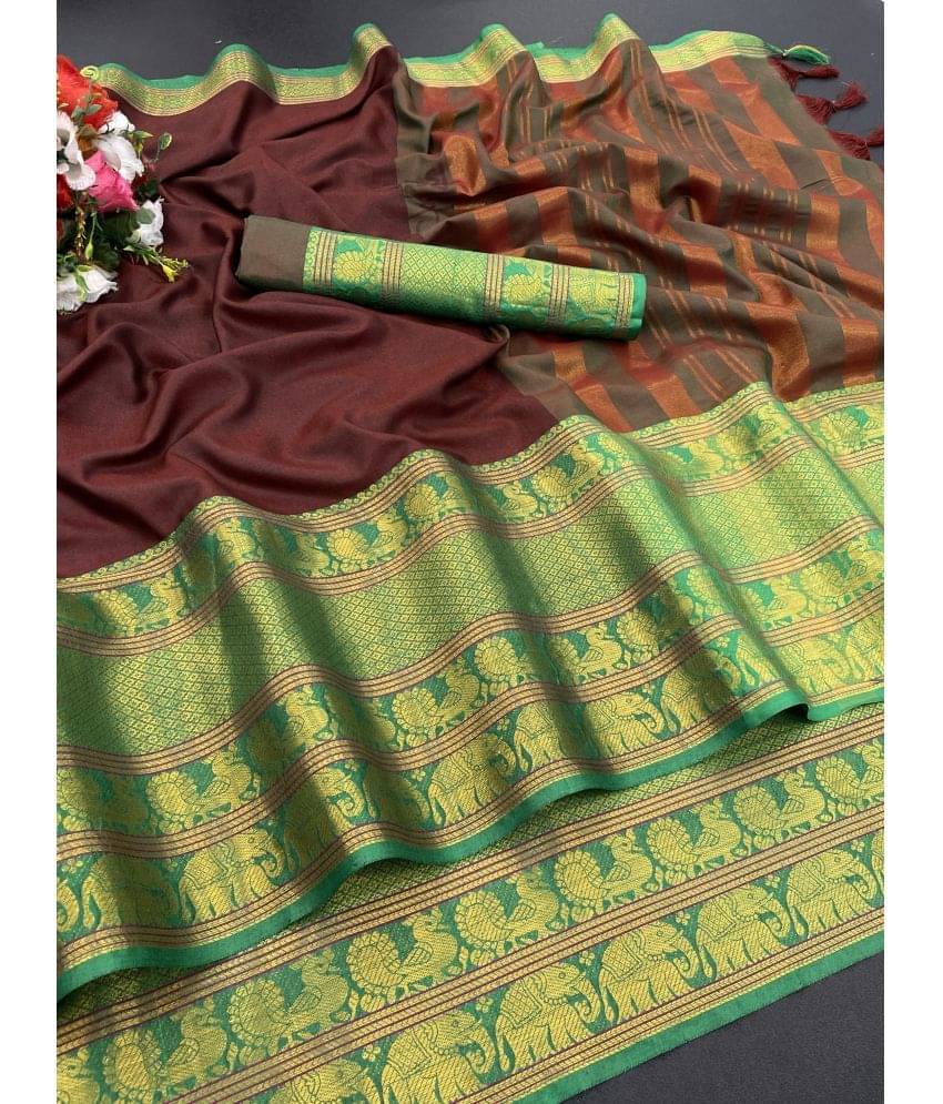     			Gullak Art Silk Self Design Saree With Unstitched Blouse Piece ( Maroon )