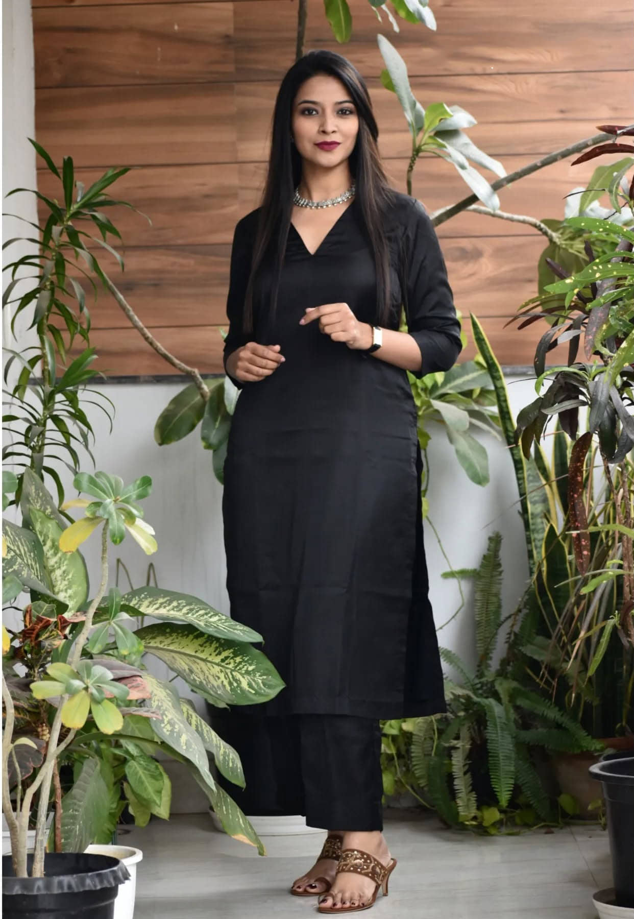 Nirja Fab Rayon Solid Kurti With Pants Women's Stitched Salwar Suit - Black ( Pack of 1 )
