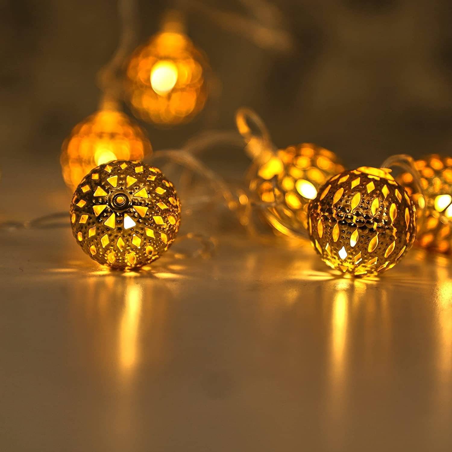     			Spark World White 2Mtr String Light ( Pack of 1 )