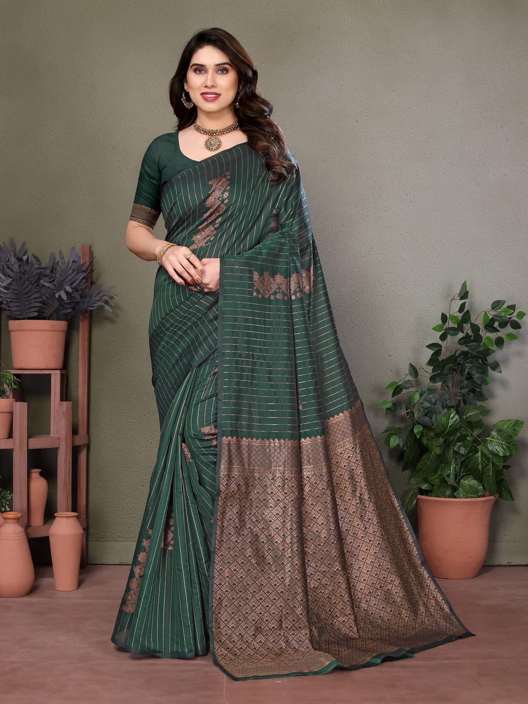     			VEDANT VASTRAM Art Silk Self Design Saree With Unstitched Blouse Piece ( Green )