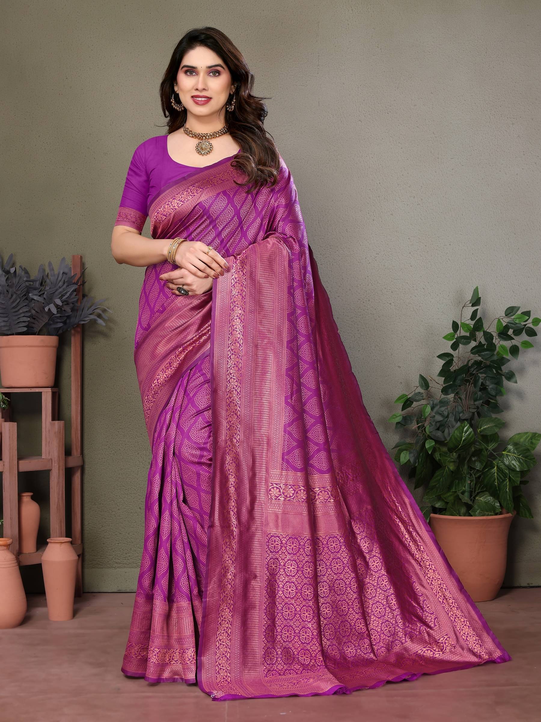     			VEDANT VASTRAM Art Silk Self Design Saree With Unstitched Blouse Piece ( Purple )